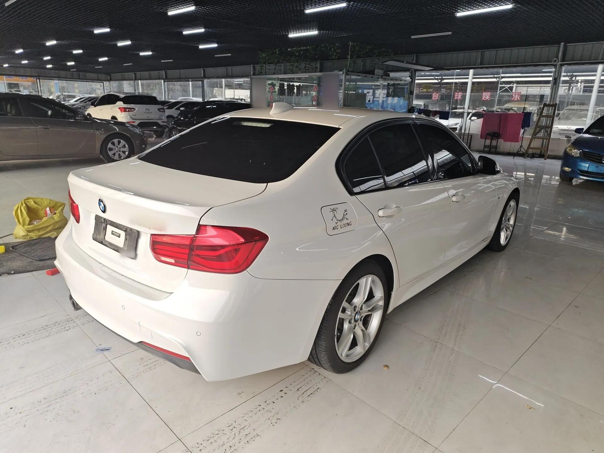 BMW 3 Series 2017 320i M Sport — миниатюра 6