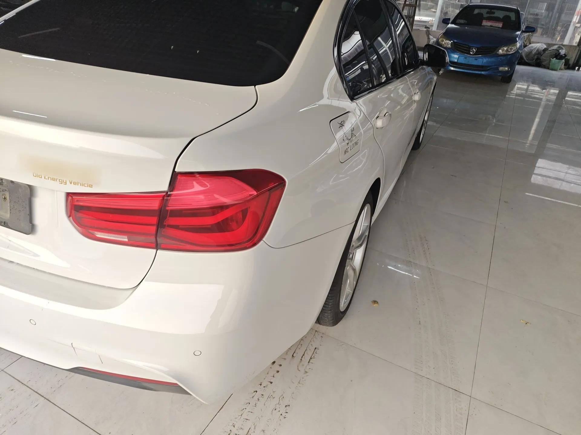 BMW 3 Series 2017 320i M Sport — миниатюра 7