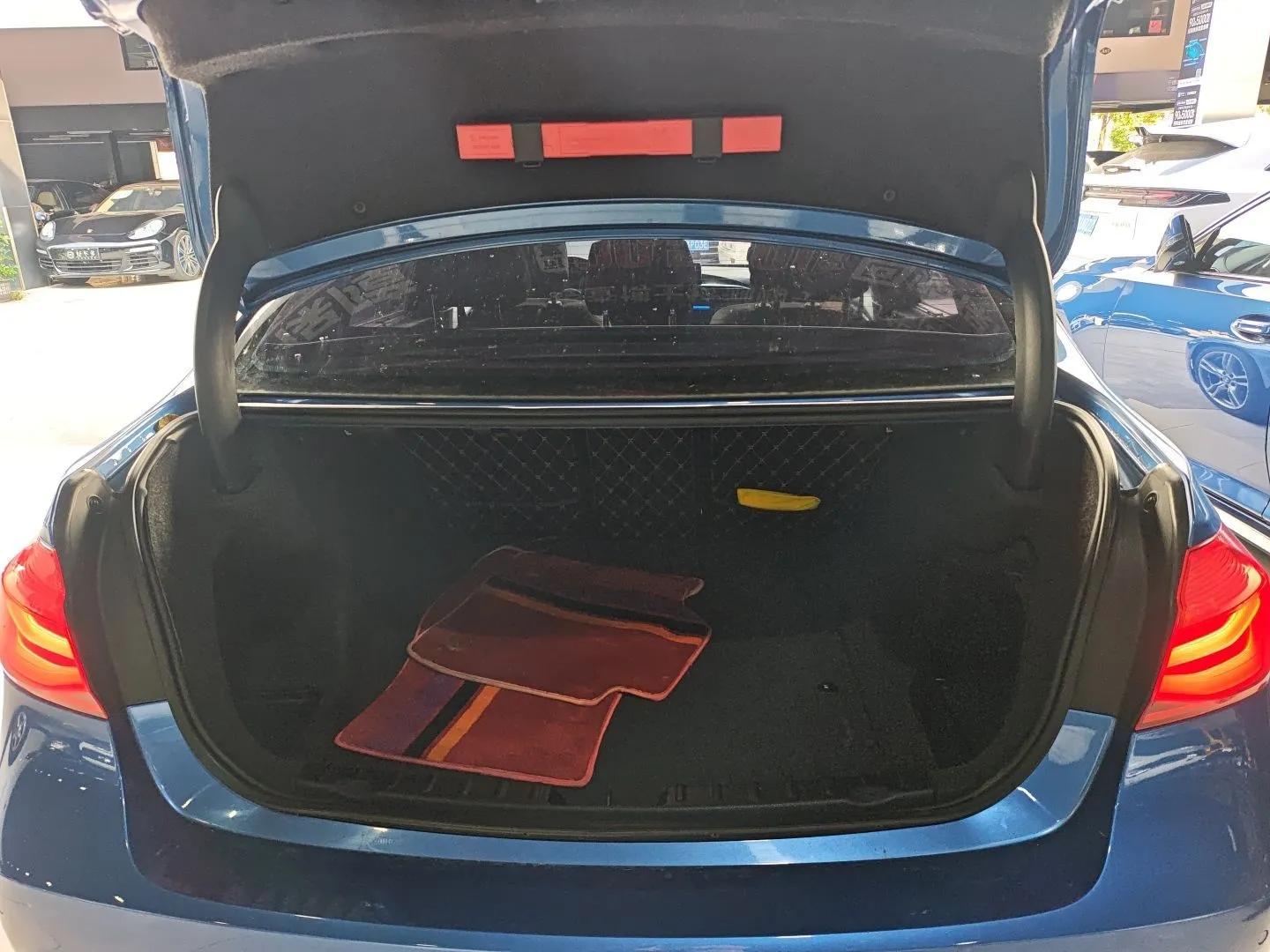 BMW 3 Series 2019 320Li M Sport Package — миниатюра 21