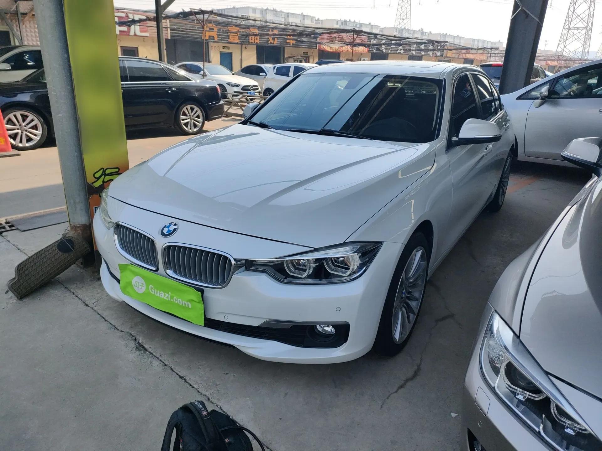 BMW 3 Series 2019 320Li Fashion Model — миниатюра 1