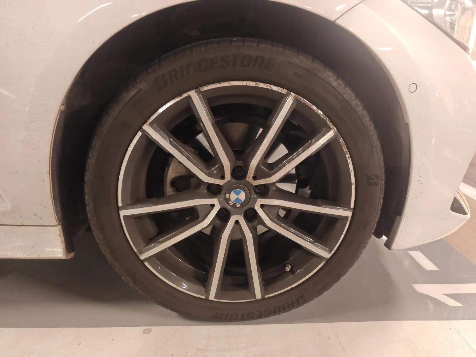 BMW 3 Series 2023 325Li M Sport Package — миниатюра 8