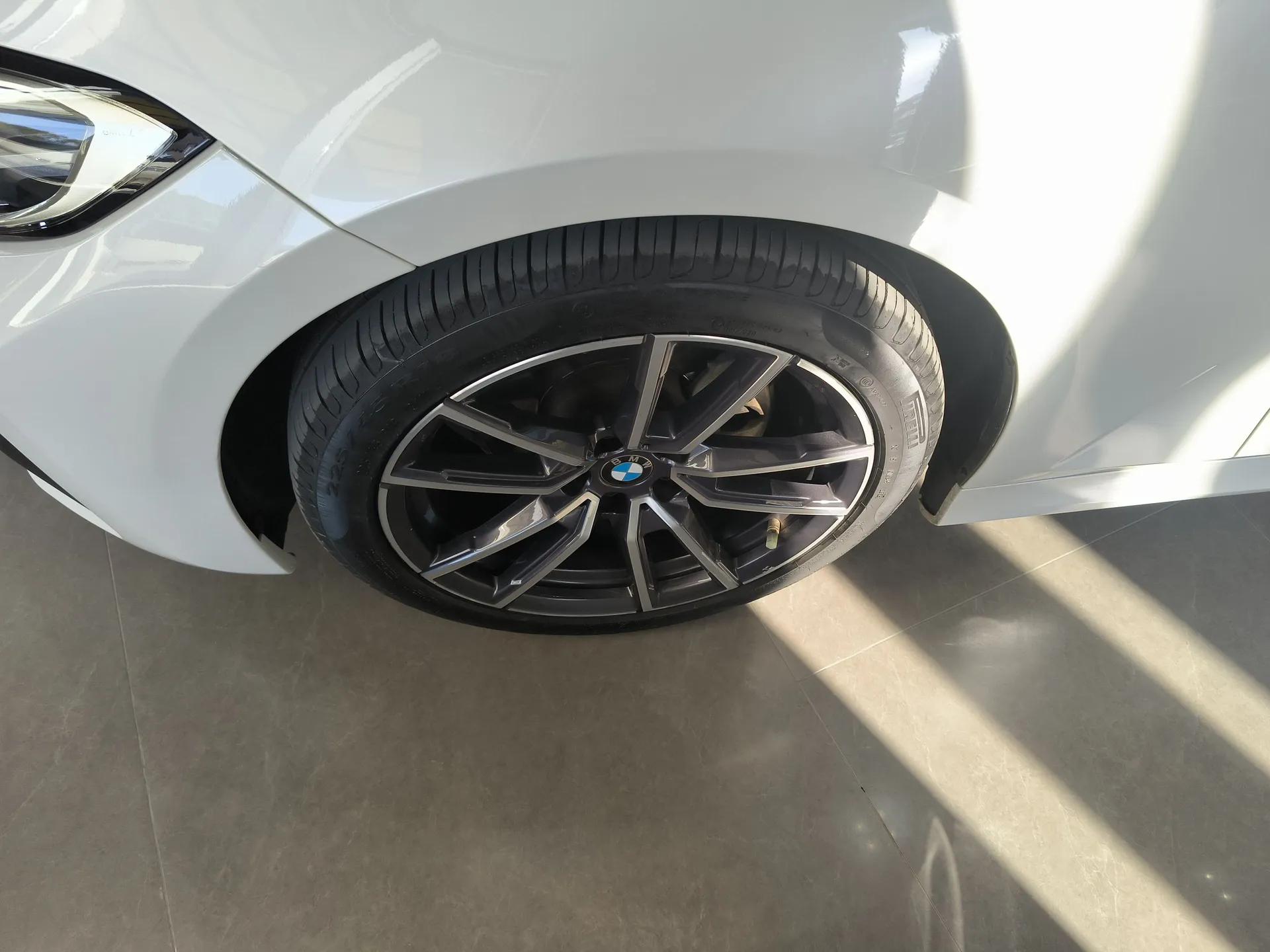 BMW 3 Series 2022 325Li M Sport Package — миниатюра 9