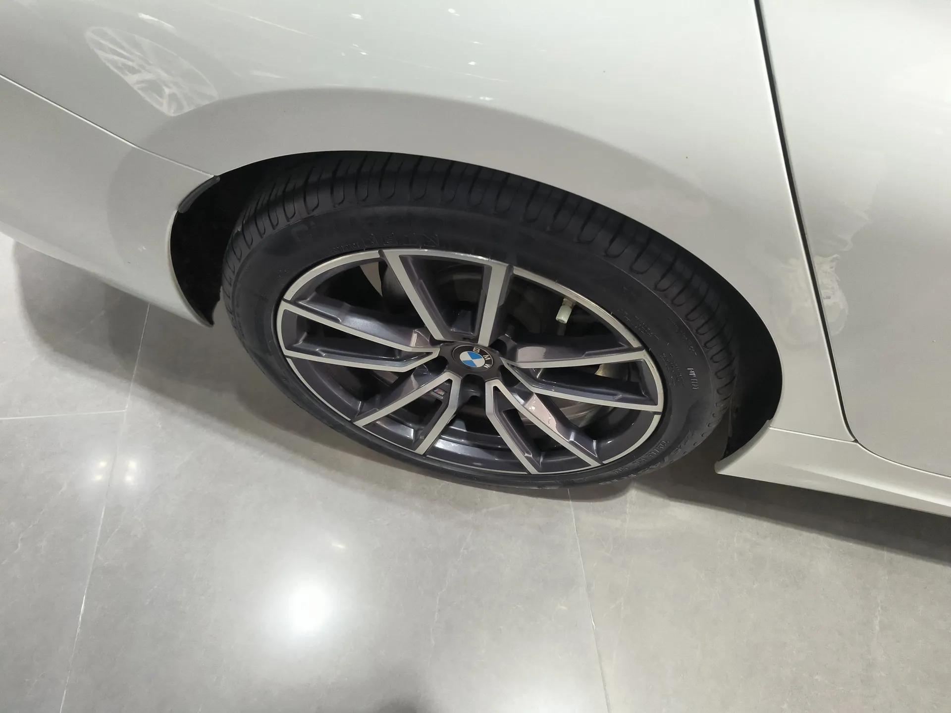 BMW 3 Series 2022 325Li M Sport Package — миниатюра 10