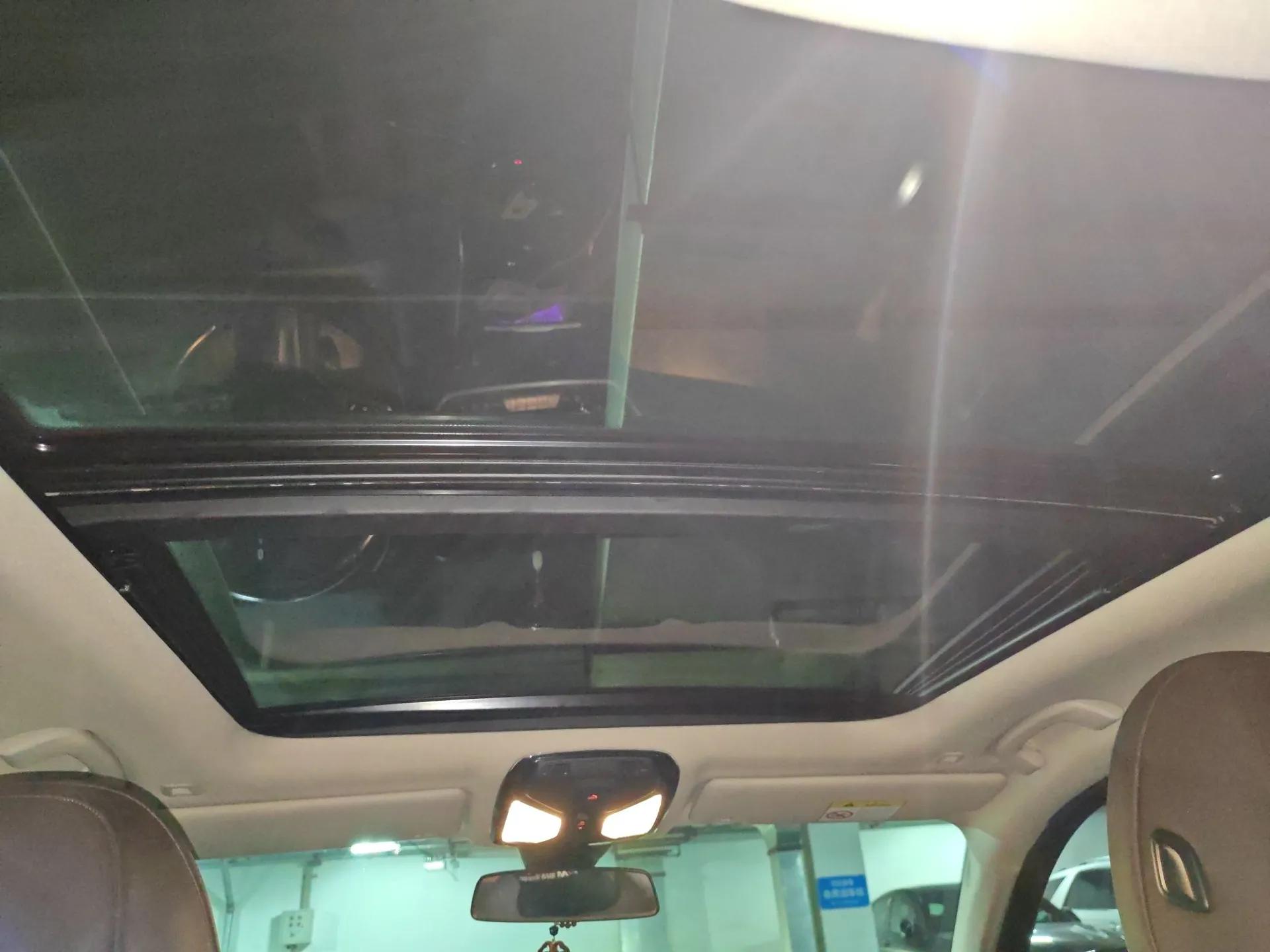 BMW 3 Series 2022 325Li M Sport Package — миниатюра 15