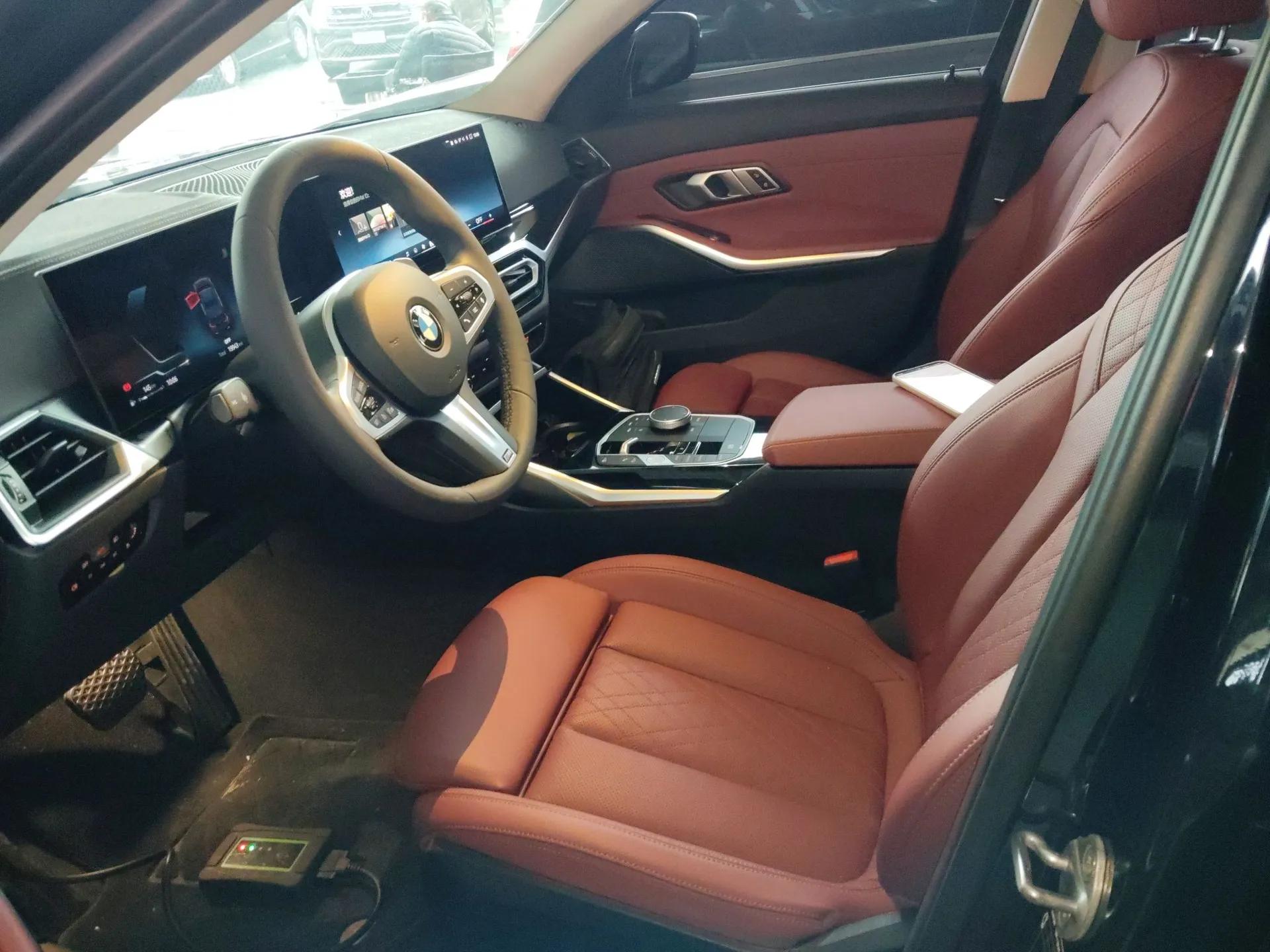 BMW 3 Series 2024 320Li M Sport Package — миниатюра 18