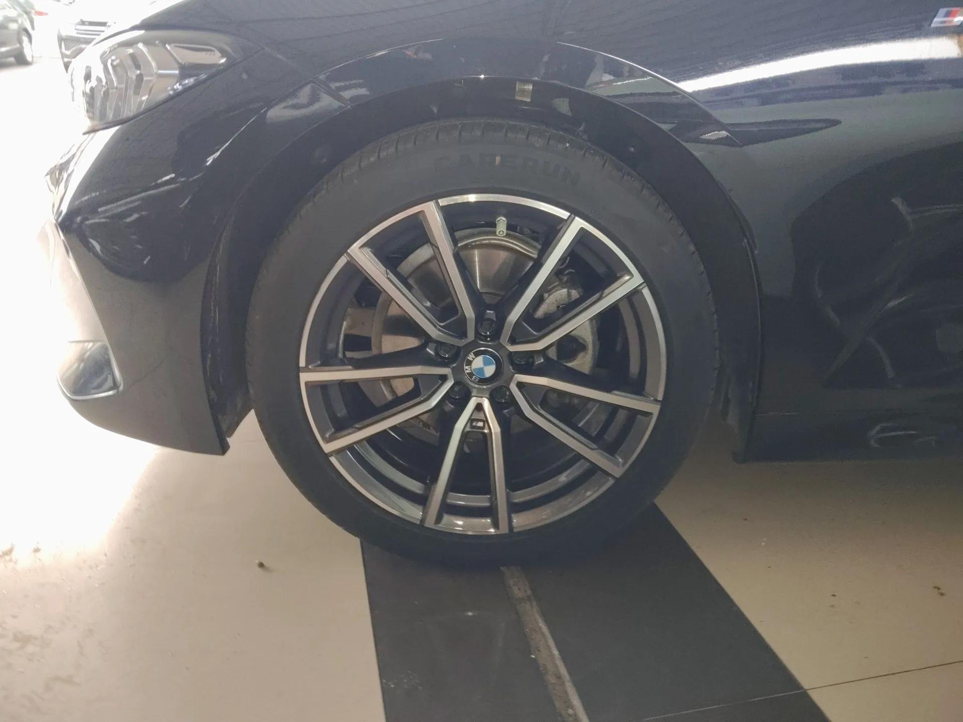 BMW 3 Series 2024 320Li M Sport Package — миниатюра 8