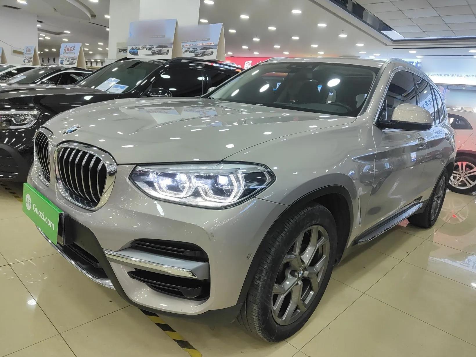 BMW X3 2021 xDrive28i Luxury Package — миниатюра 1