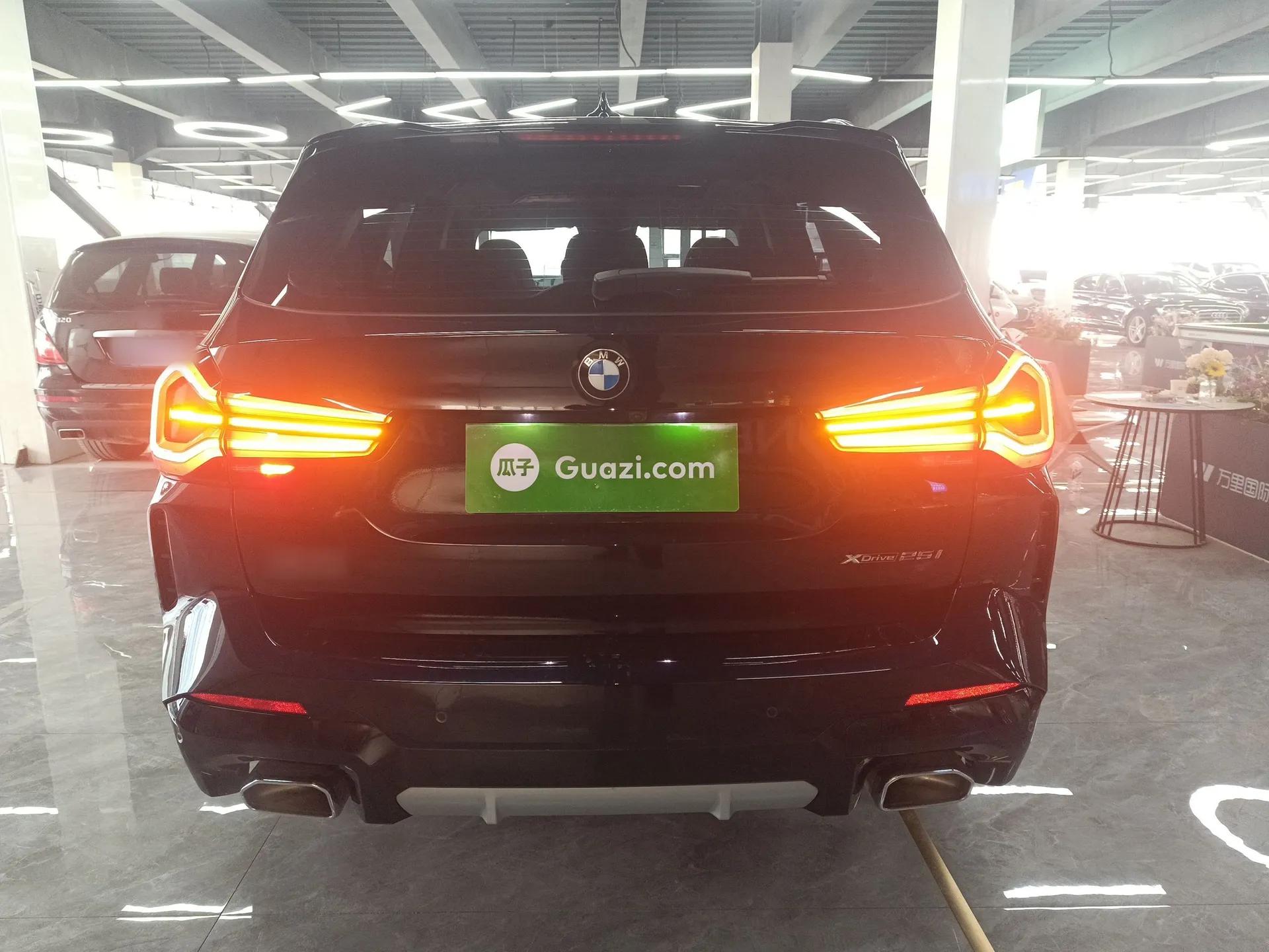 BMW X3 2023 xDrive25i M Sport Package — миниатюра 3