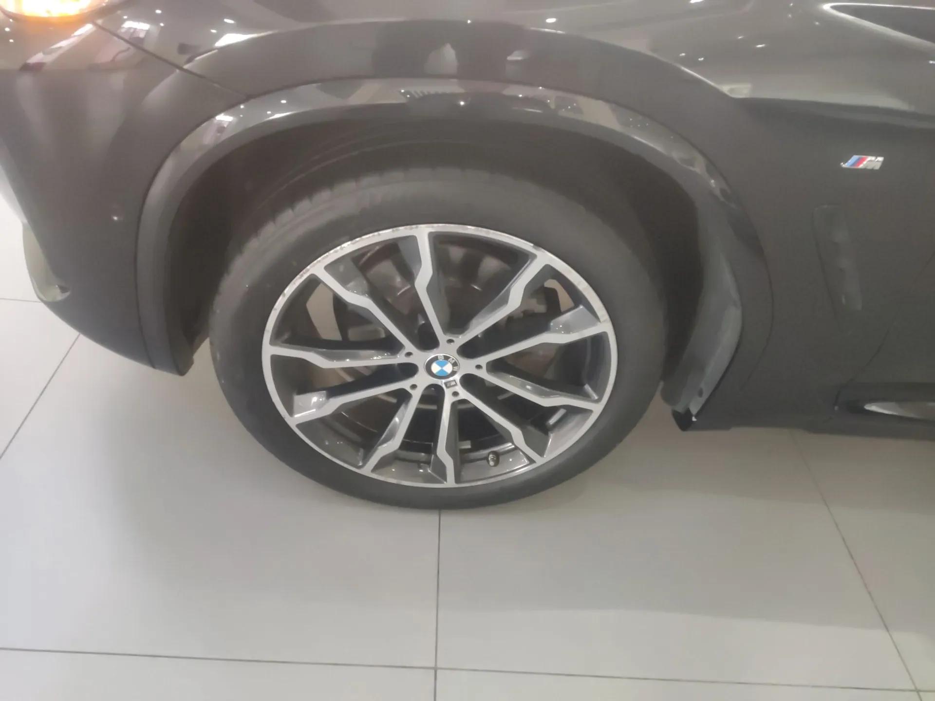 BMW X3 2022 Second Facelift xDrive30i Leading Edition M Night Sky Package — миниатюра 8