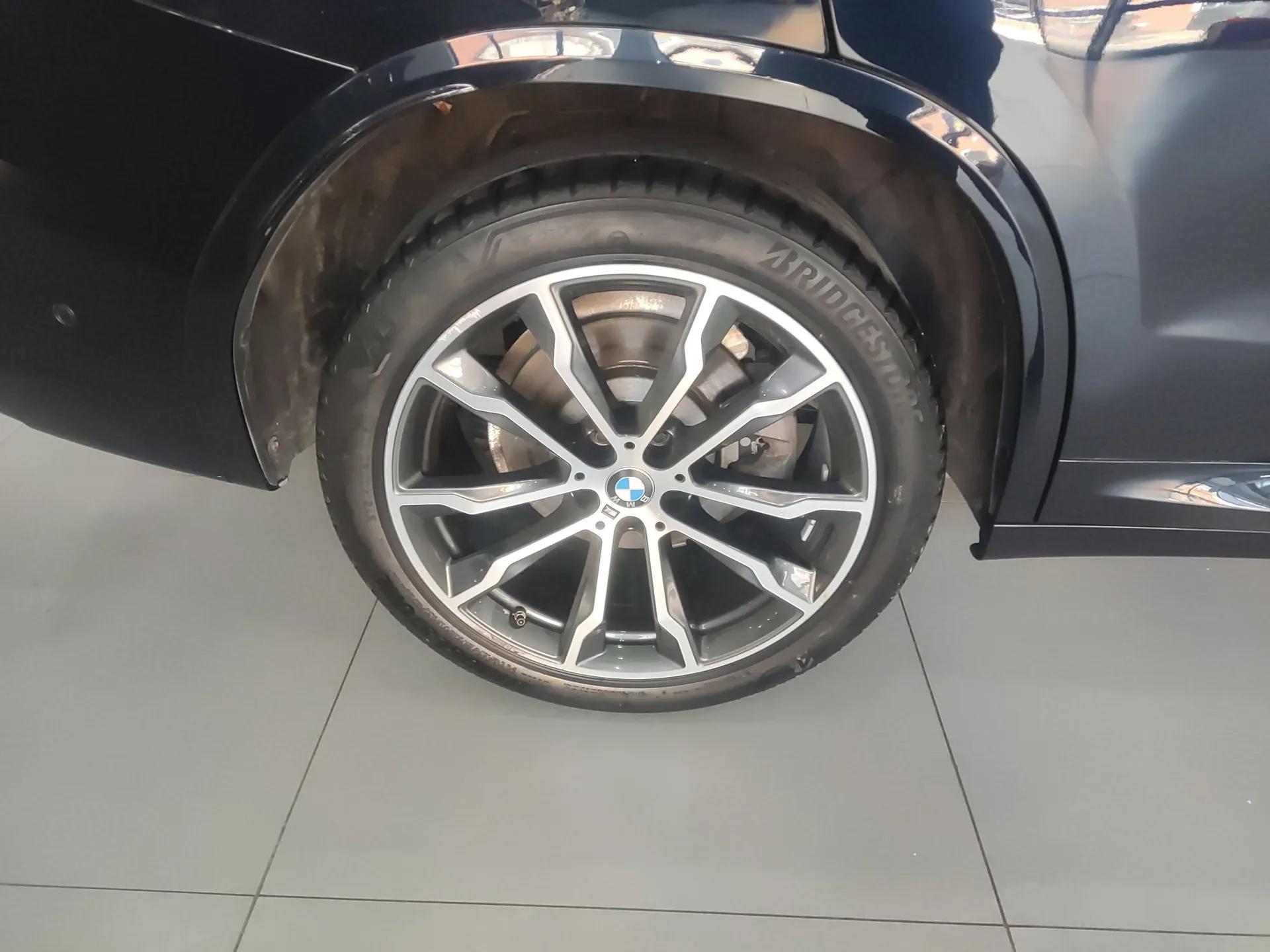 BMW X3 2022 Second Facelift xDrive30i Leading Edition M Night Sky Package — миниатюра 10