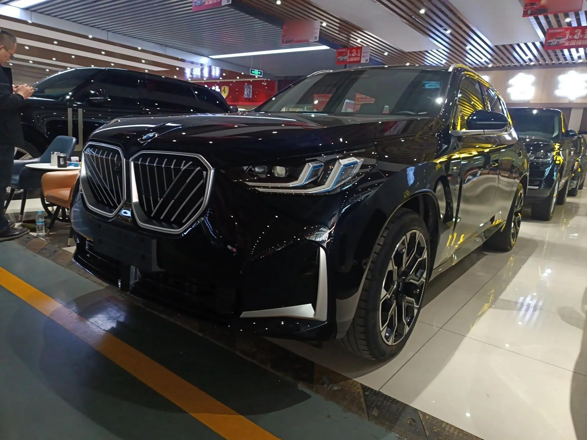 BMW X3 2025 xDrive30L Luxury Edition M Sport Package — миниатюра 1