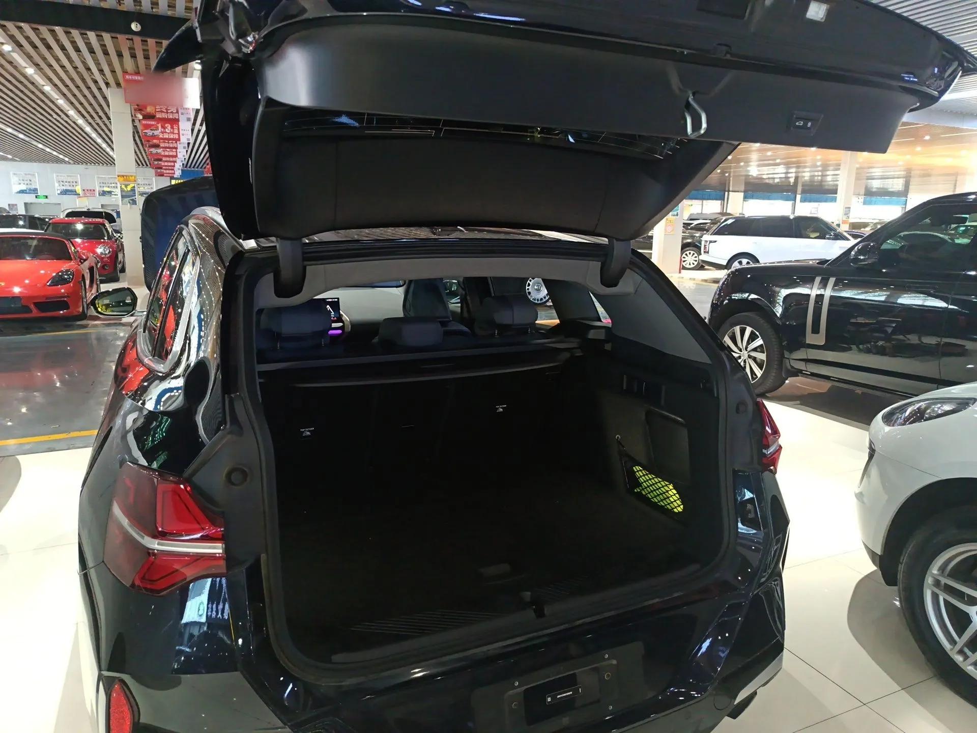 BMW X3 2025 xDrive30L Luxury Edition M Sport Package — миниатюра 21