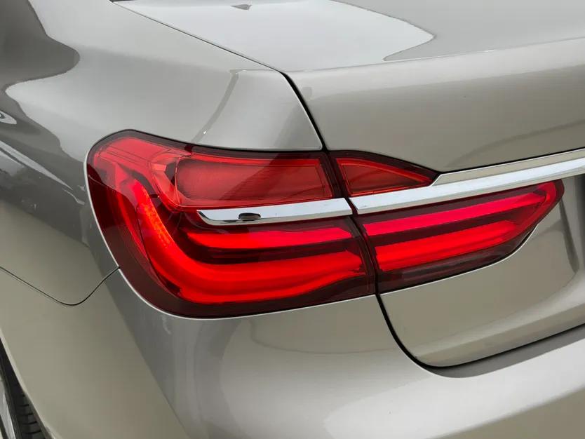 BMW 7 Series 2018 730Li Leading Model Excellence Package — миниатюра 3