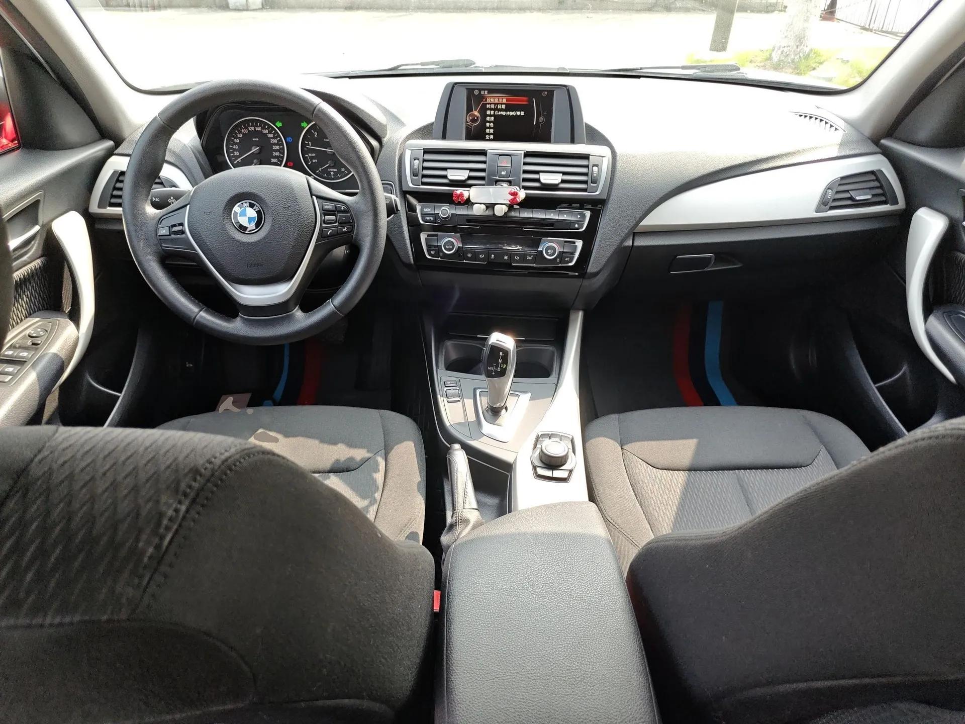 BMW 1 Series 2015 120i Leading Model — миниатюра 13