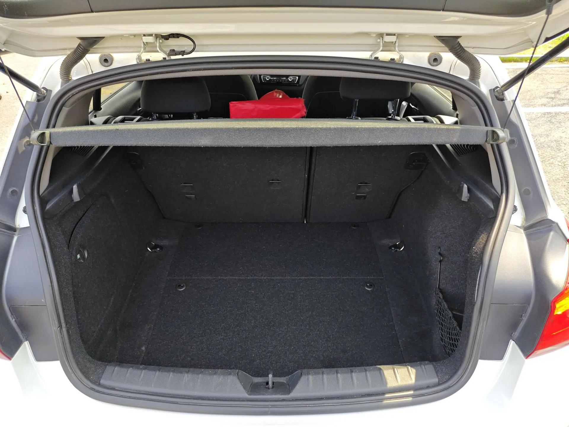 BMW 1 Series 2015 120i Leading Model — миниатюра 22