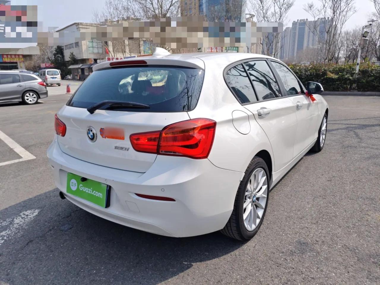 BMW 1 Series 2015 120i Leading Model — миниатюра 6