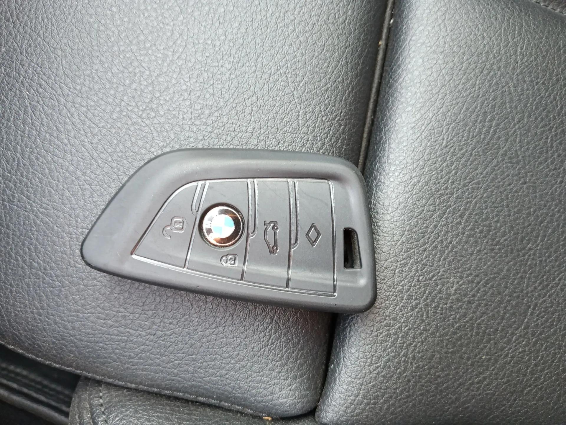 BMW 1 Series 2018 118i Sport Edition — миниатюра 19