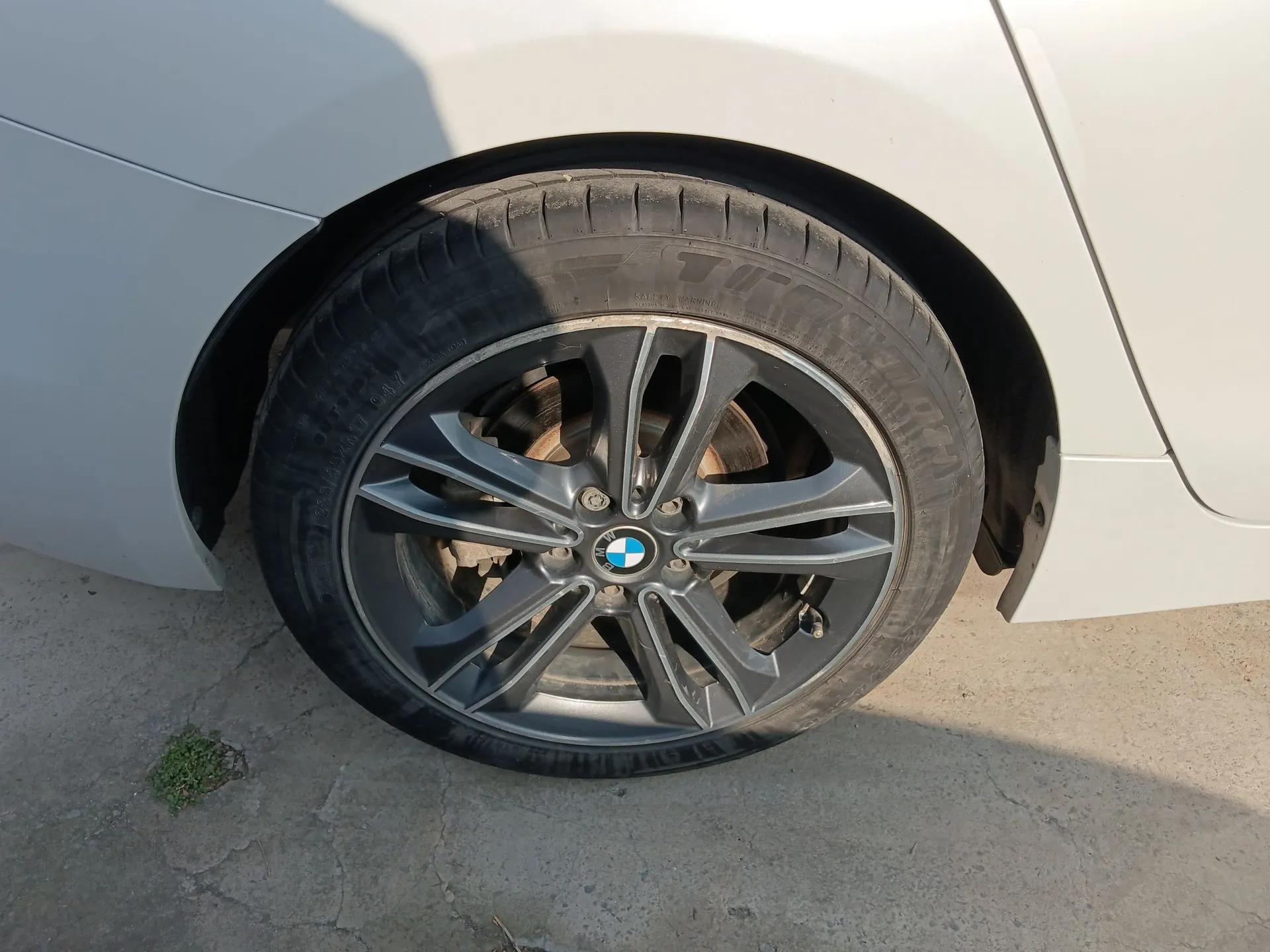 BMW 1 Series 2018 118i Sport Edition — миниатюра 10