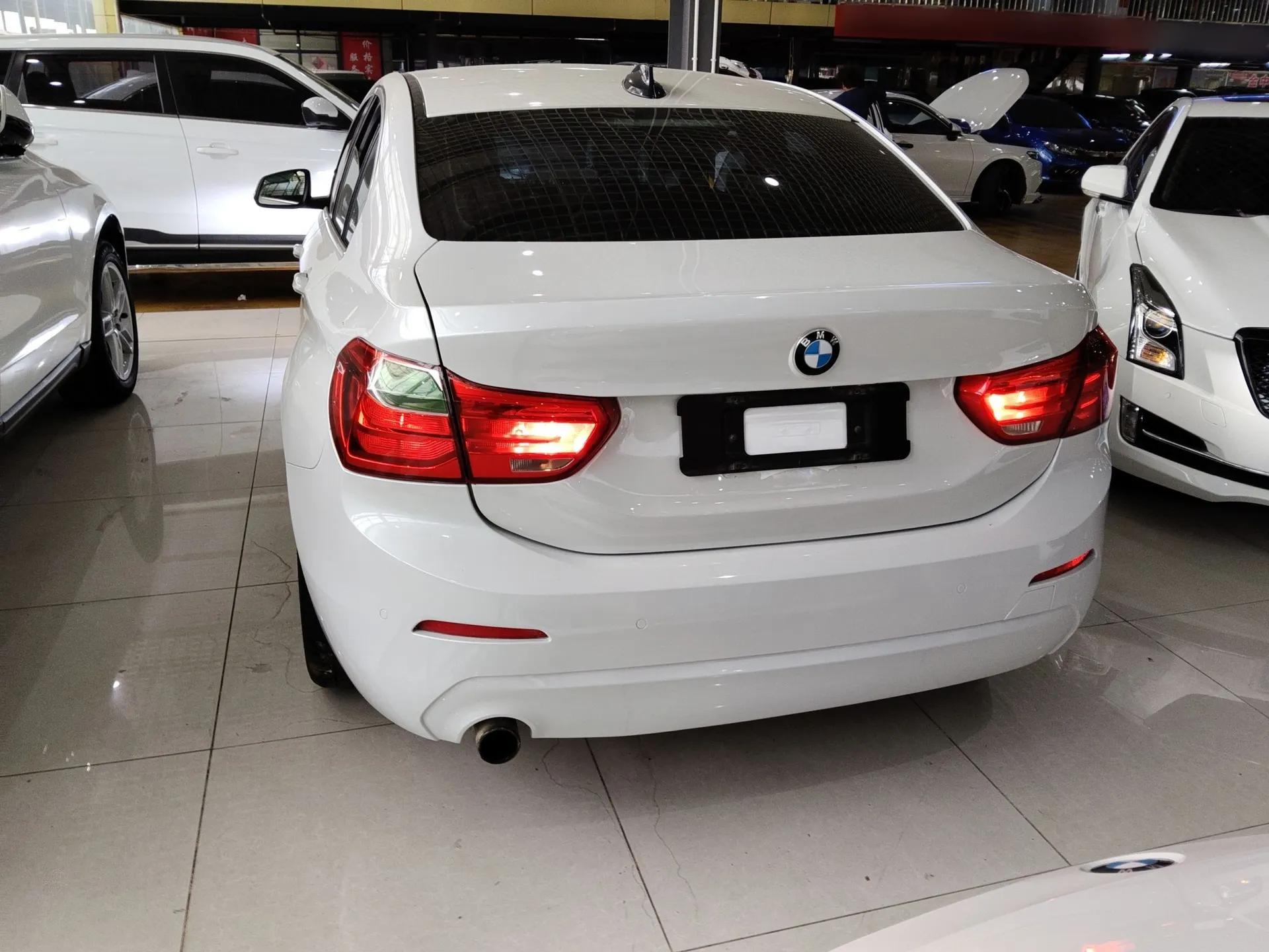 BMW 1 Series 2017 118i Fashion Model — миниатюра 3