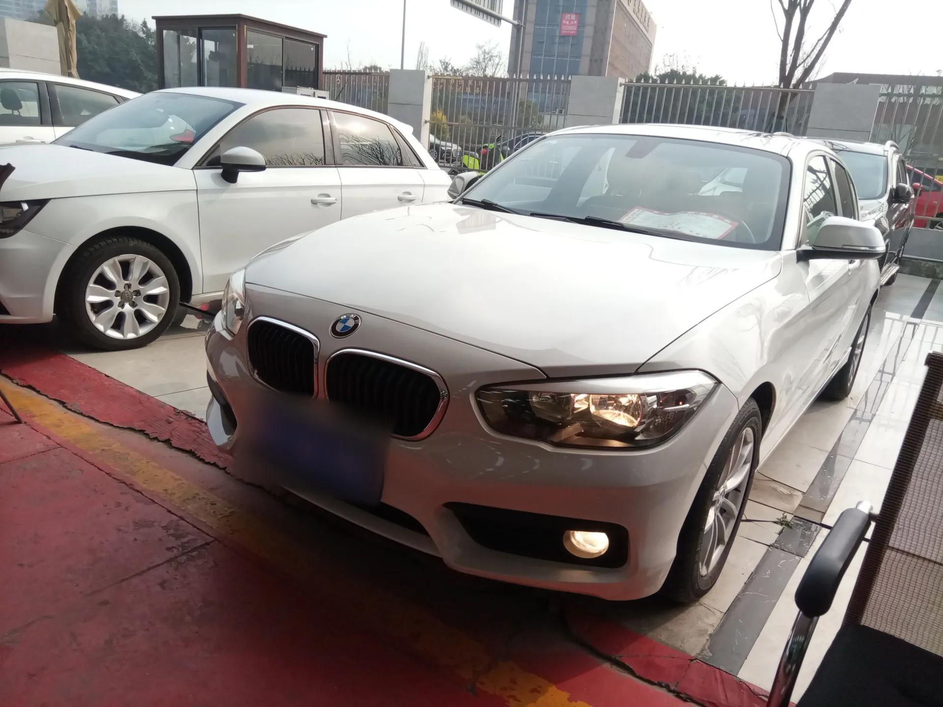 BMW 1 Series 2016 118i Leading Model — миниатюра 1