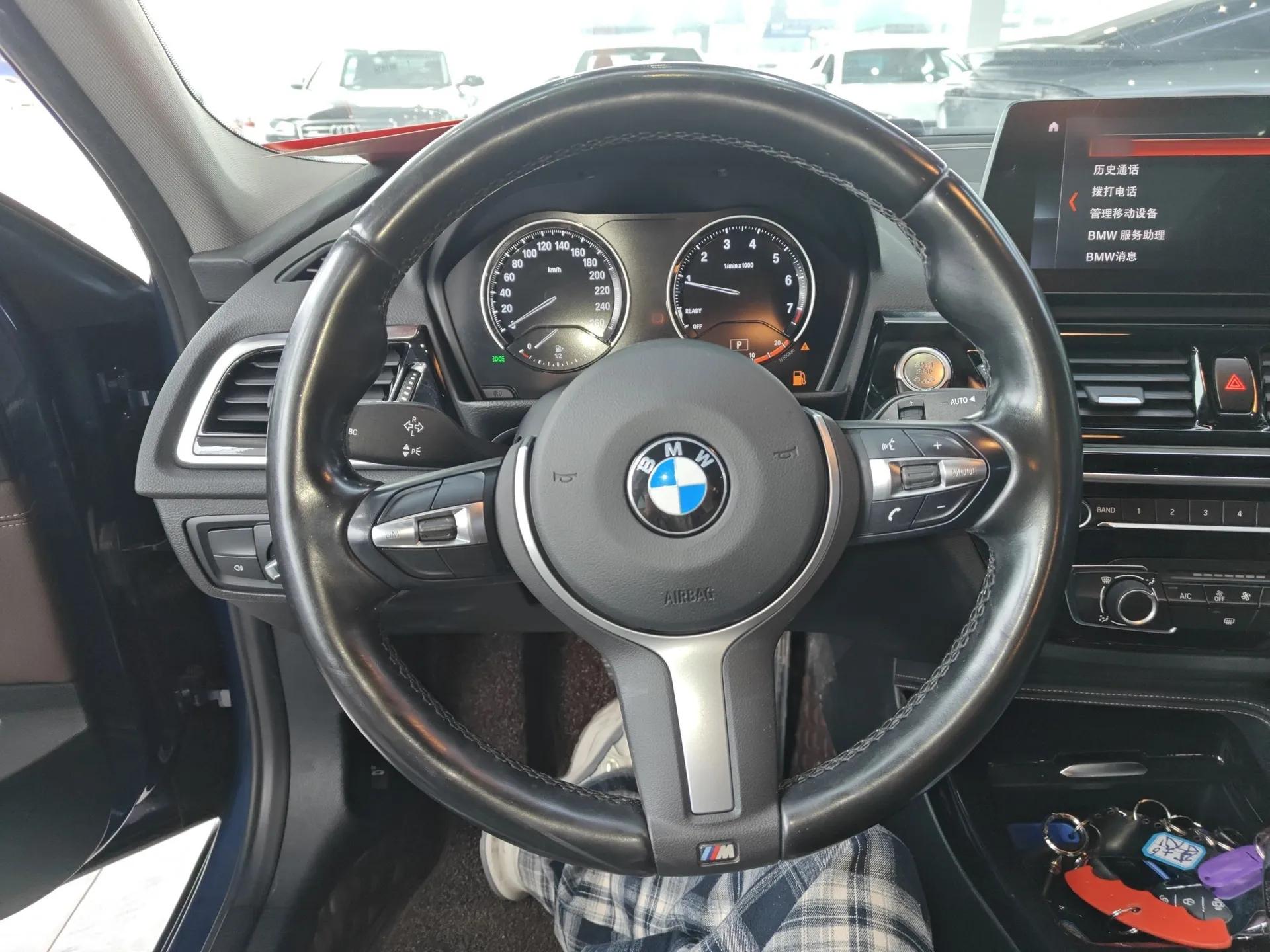 BMW 1 Series 2021 Revised 120i M Sport Night Edition — миниатюра 14