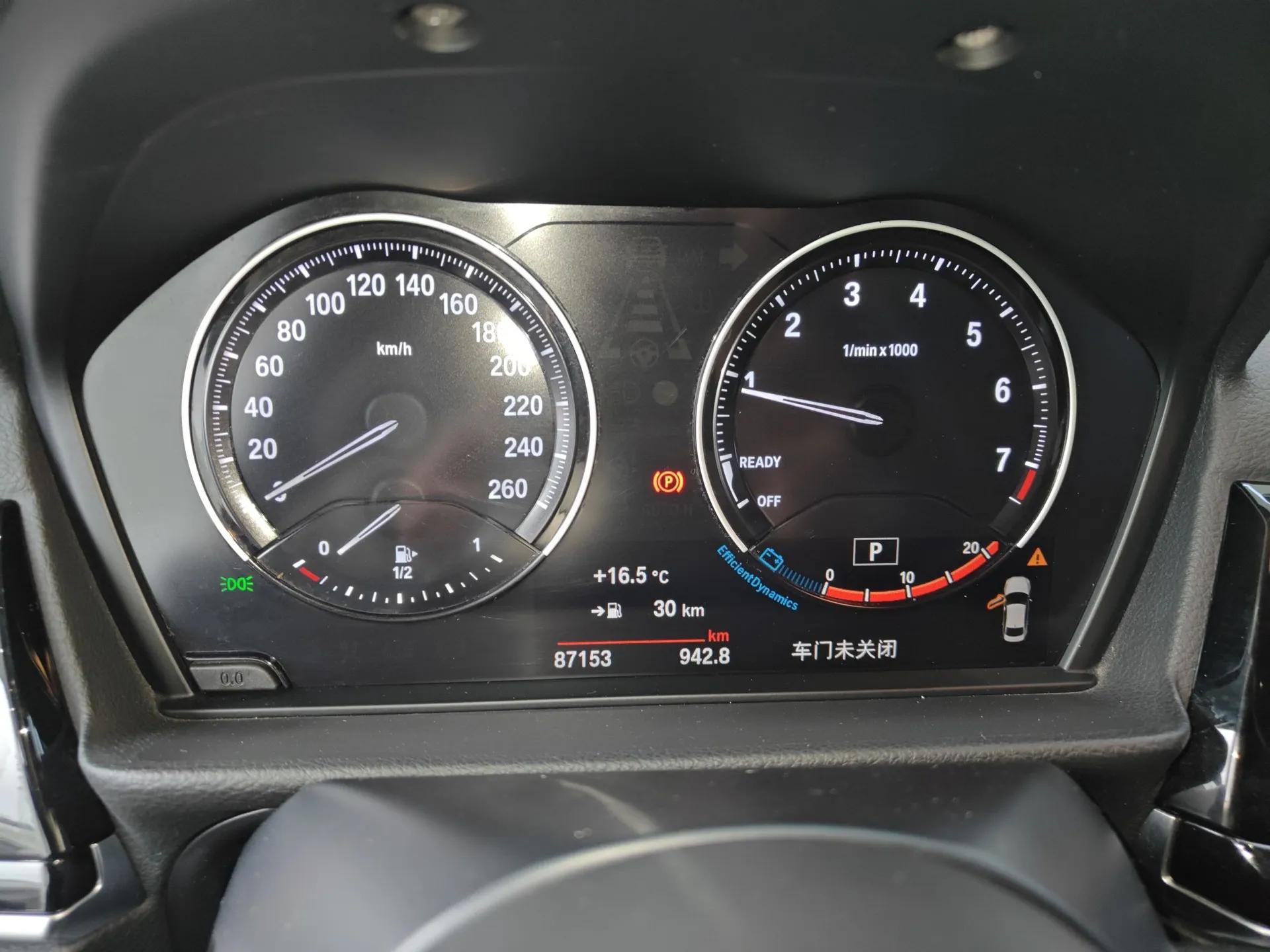 BMW 1 Series 2021 Revised 120i M Sport Night Edition — миниатюра 15