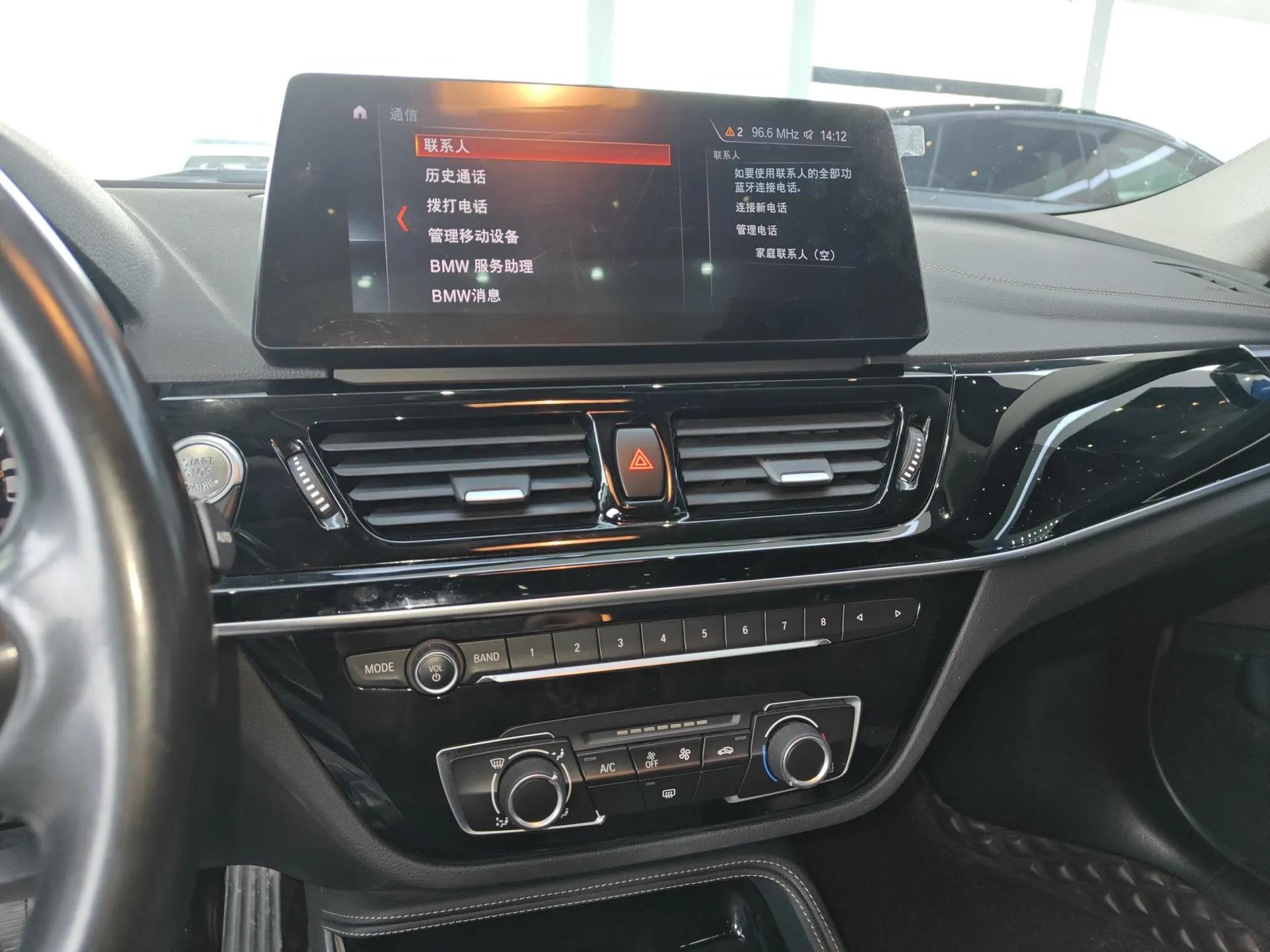 BMW 1 Series 2021 Revised 120i M Sport Night Edition — миниатюра 16