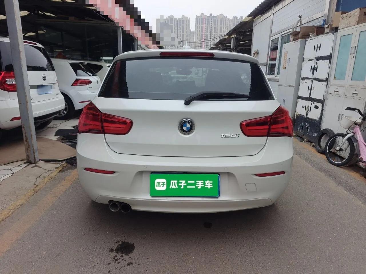 BMW 1 Series 2016 120i Leading Model — миниатюра 5