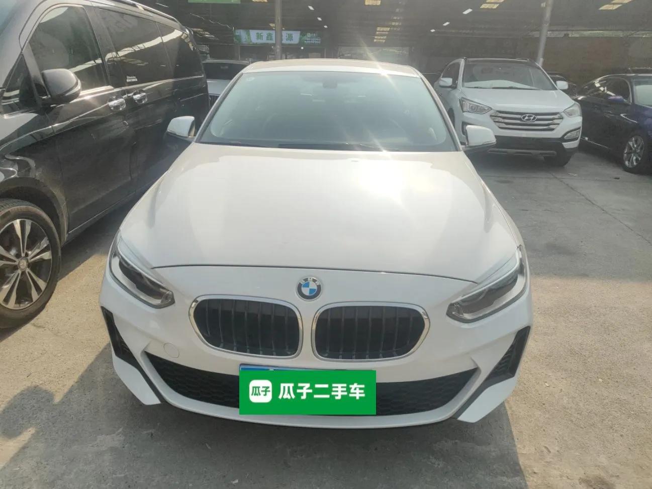 BMW 1 Series 2021 Revised 120i M Sport Edition — миниатюра 3