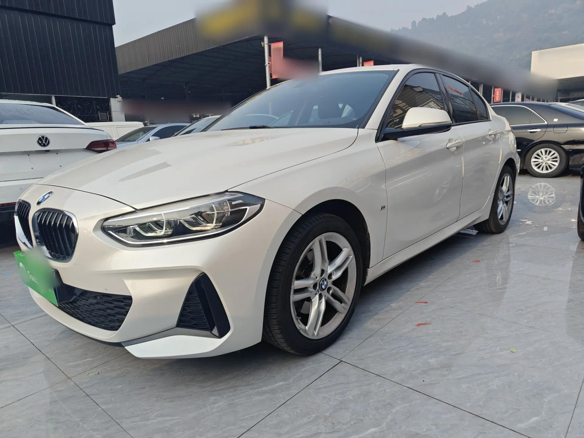 BMW 1 Series 2020 120i M Sport Package — миниатюра 1