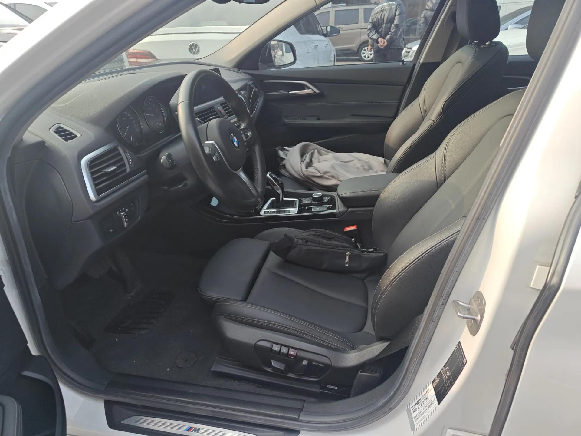 BMW 1 Series 2020 120i M Sport Package — миниатюра 17