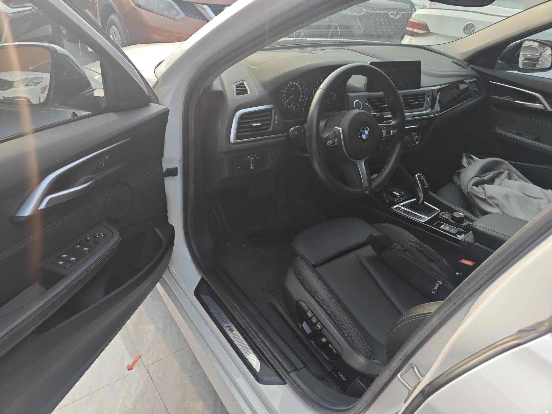 BMW 1 Series 2020 120i M Sport Package — миниатюра 18
