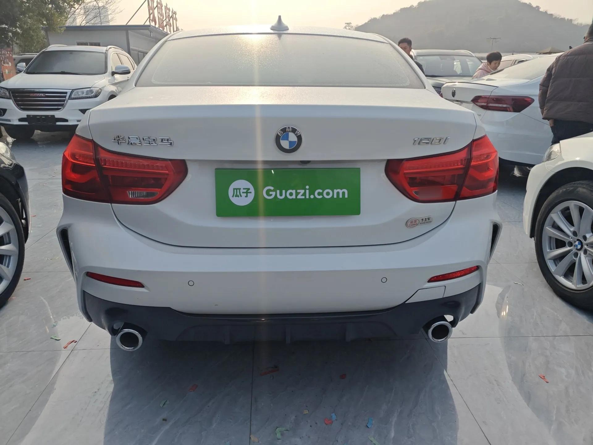 BMW 1 Series 2020 120i M Sport Package — миниатюра 3