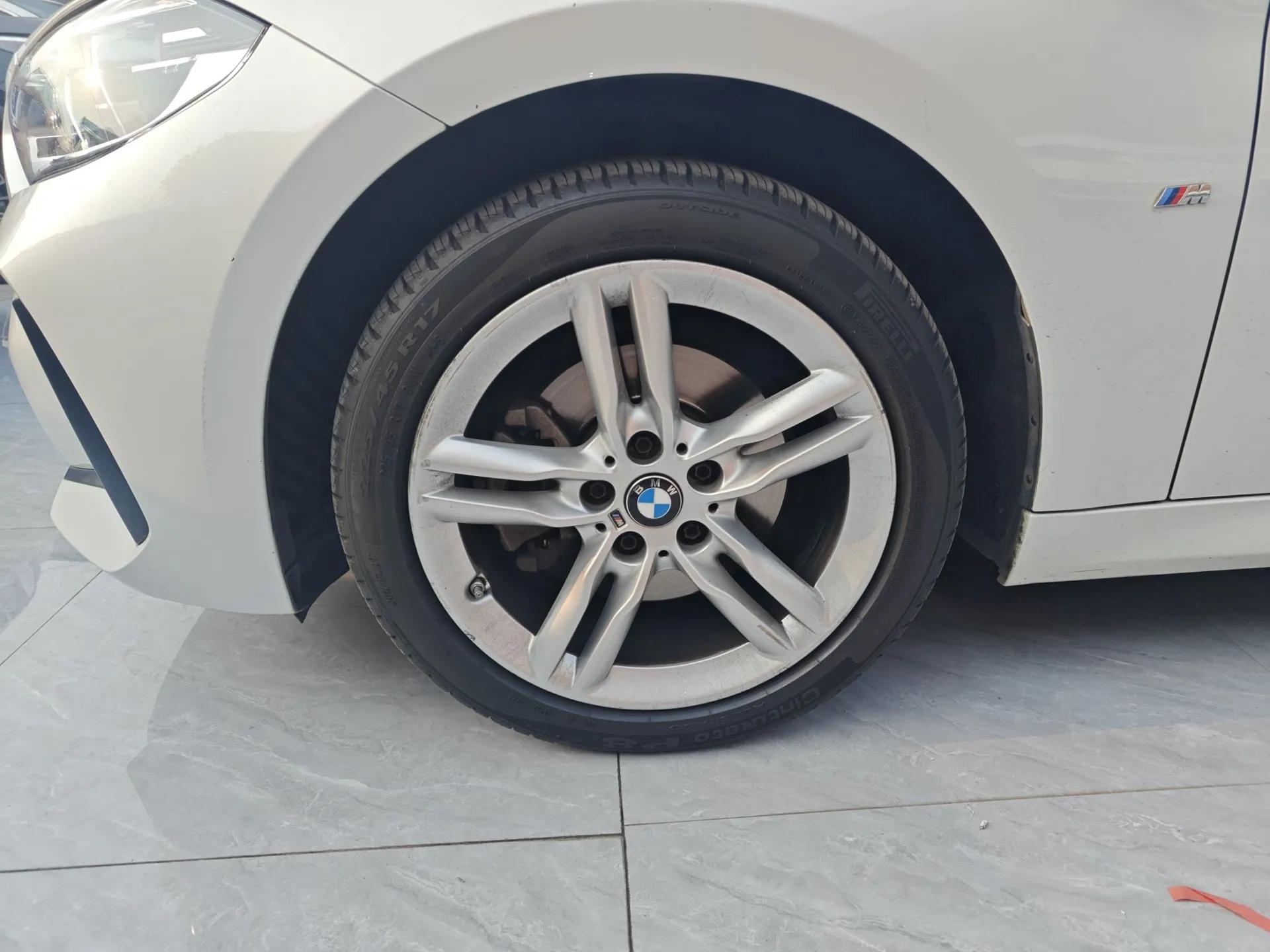BMW 1 Series 2020 120i M Sport Package — миниатюра 9