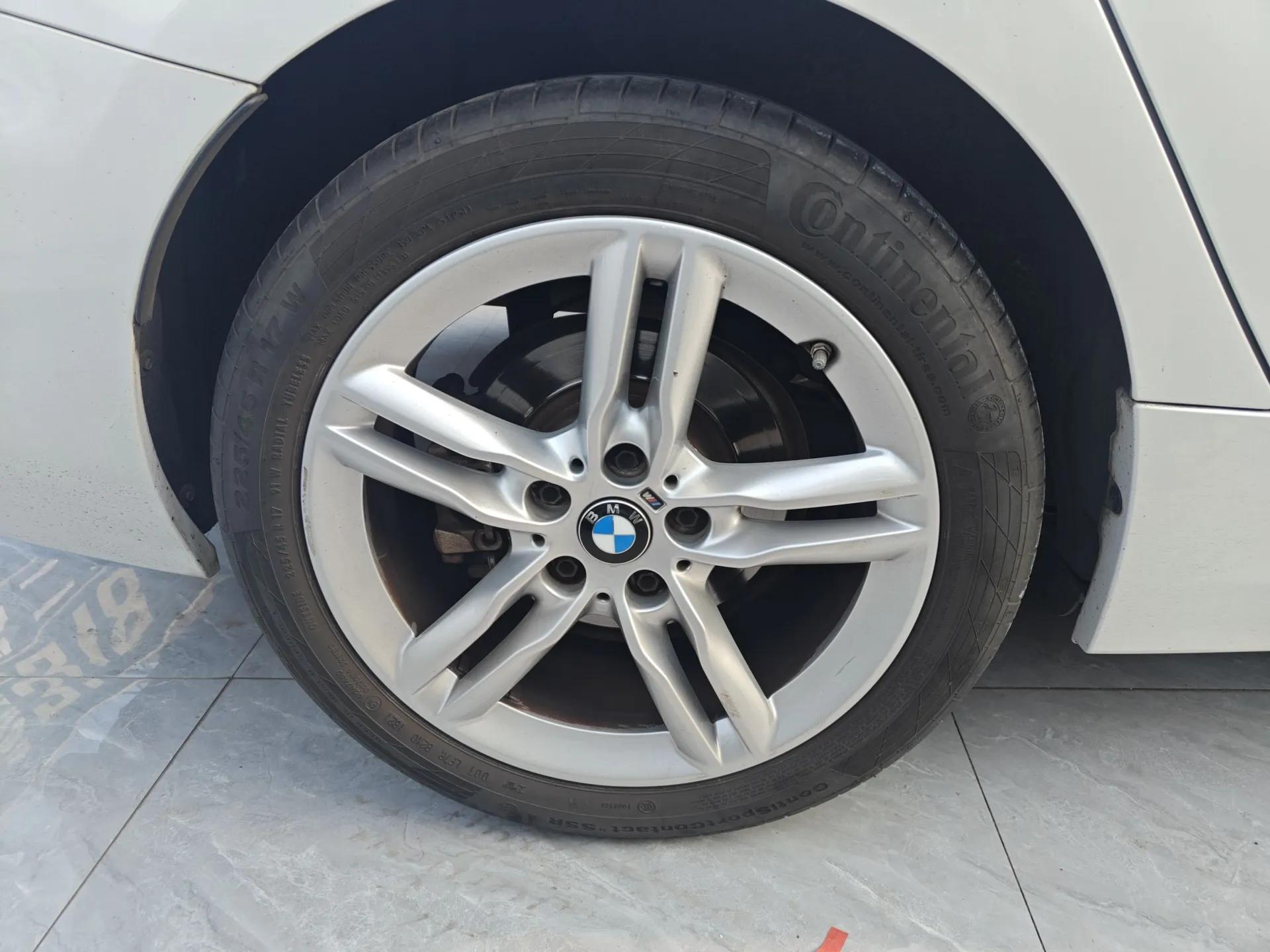 BMW 1 Series 2020 120i M Sport Package — миниатюра 10