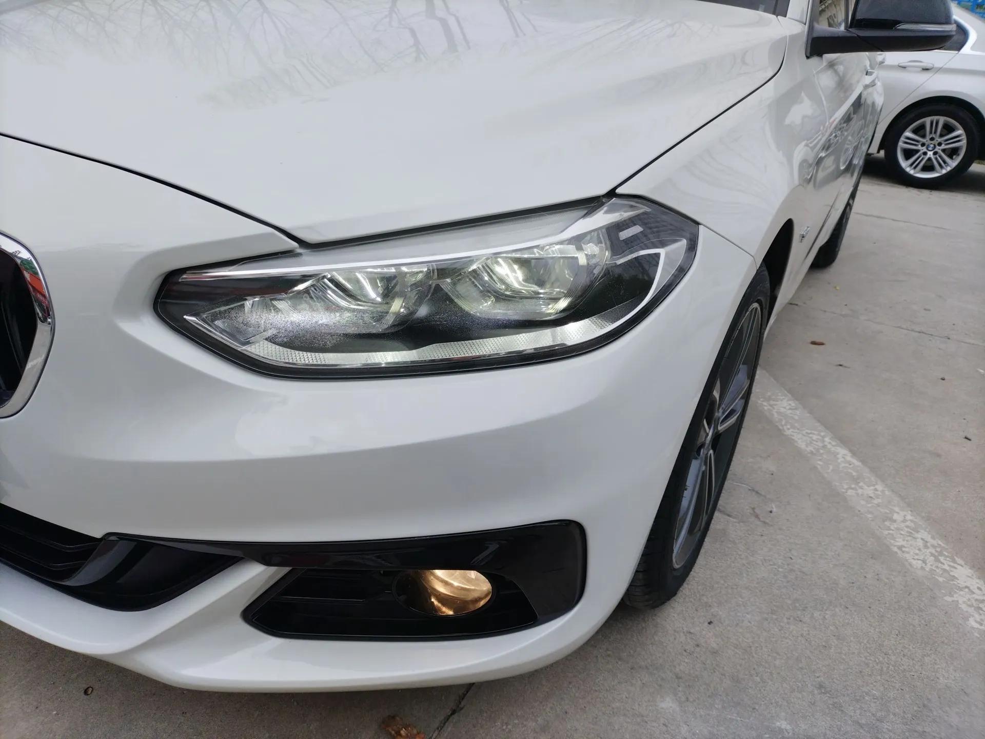 BMW 1 Series 2018 118i Sport Edition — миниатюра 9