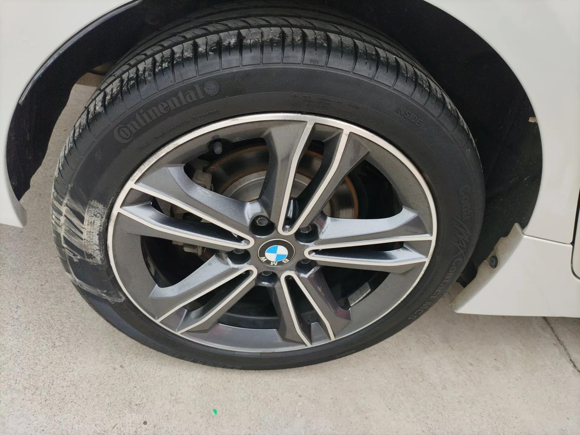 BMW 1 Series 2018 118i Sport Edition — миниатюра 10