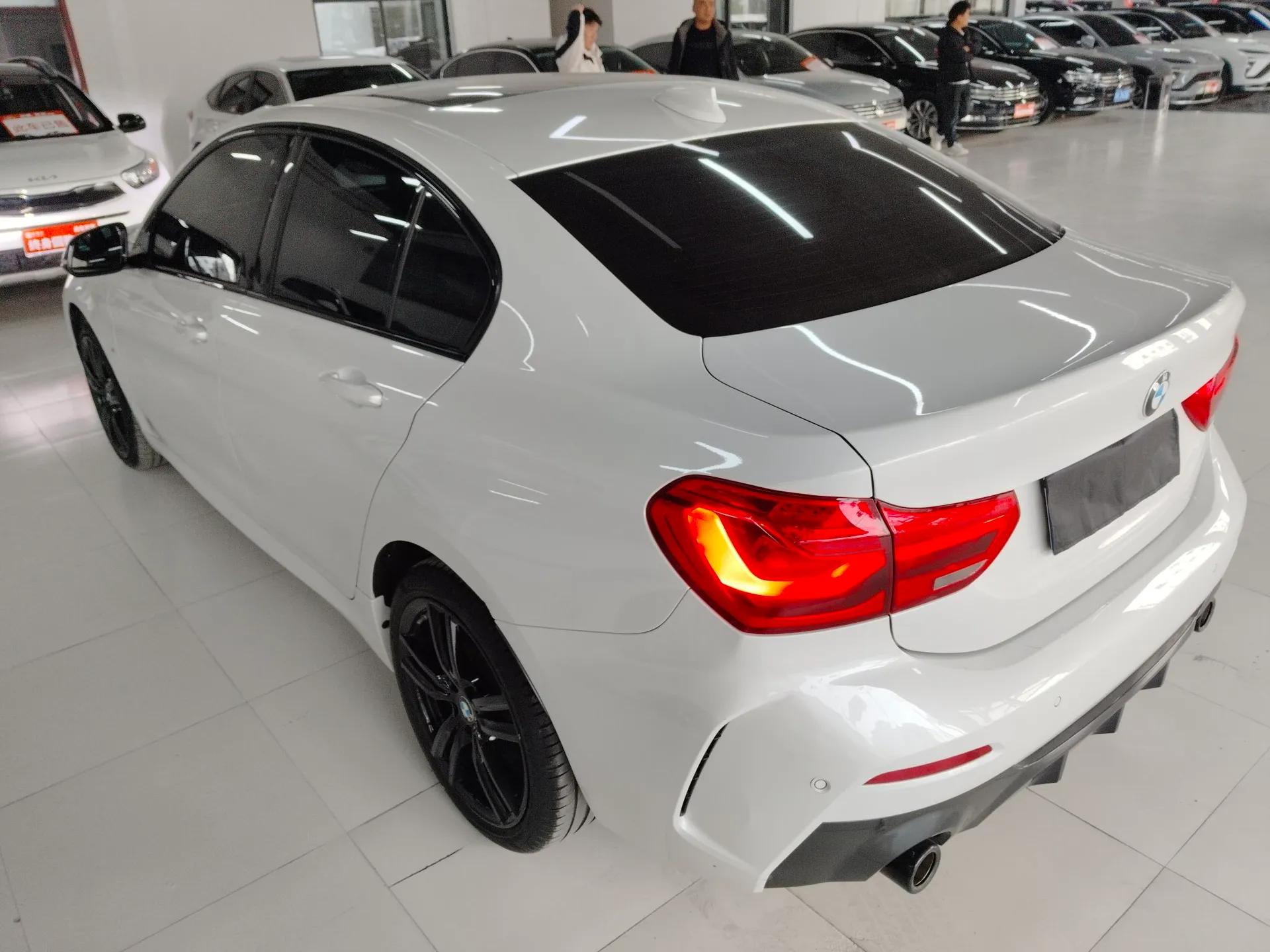 BMW 1 Series 2021 Restyled 125i M Sport Night Edition — миниатюра 4
