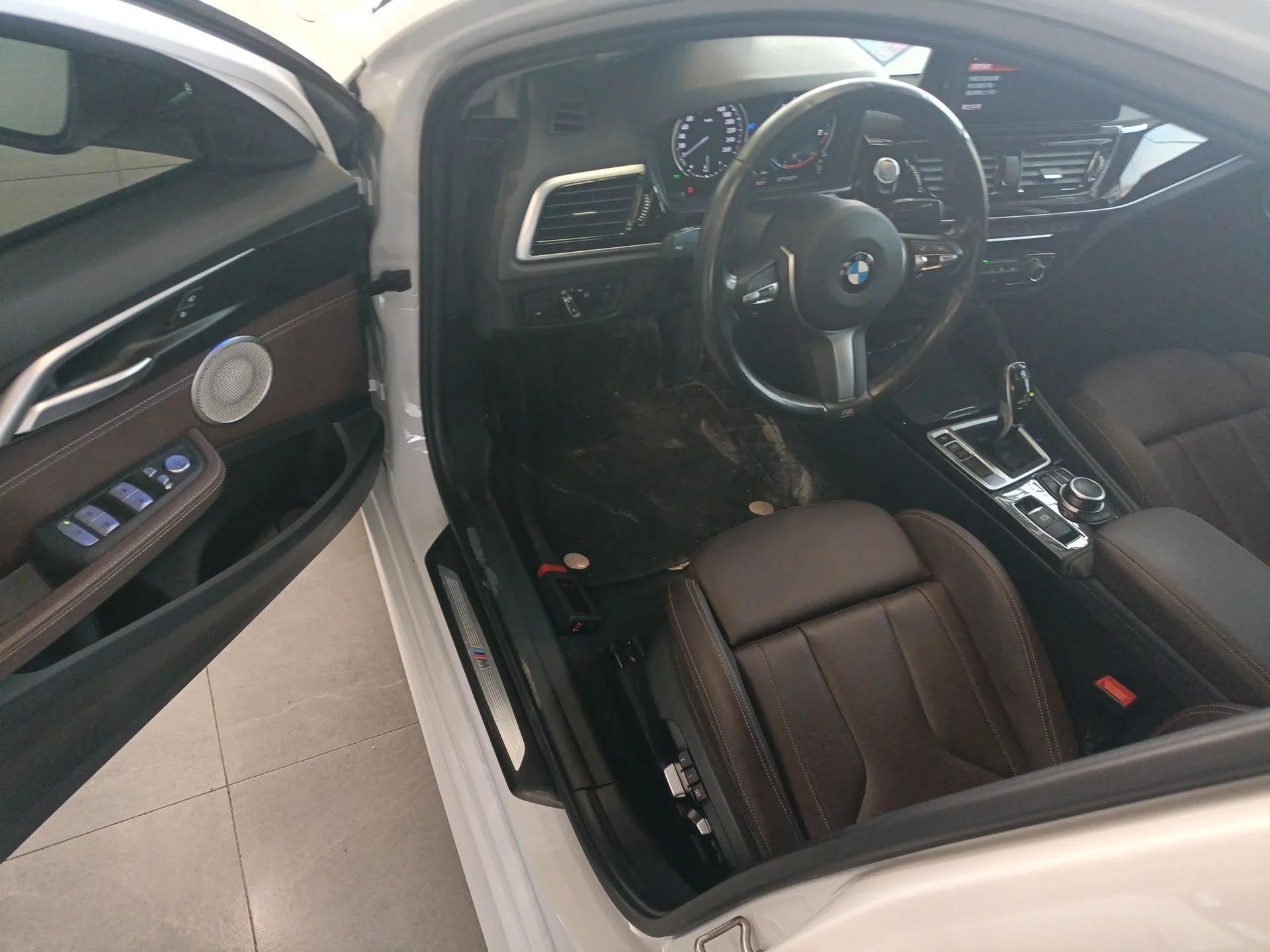 BMW 1 Series 2022 125i M Sport Night Edition — миниатюра 18