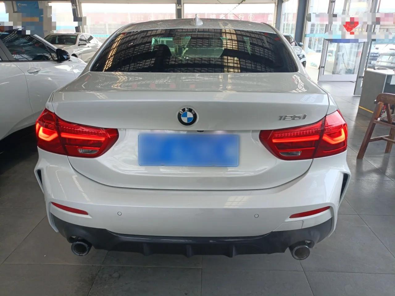 BMW 1 Series 2022 125i M Sport Night Edition — миниатюра 3