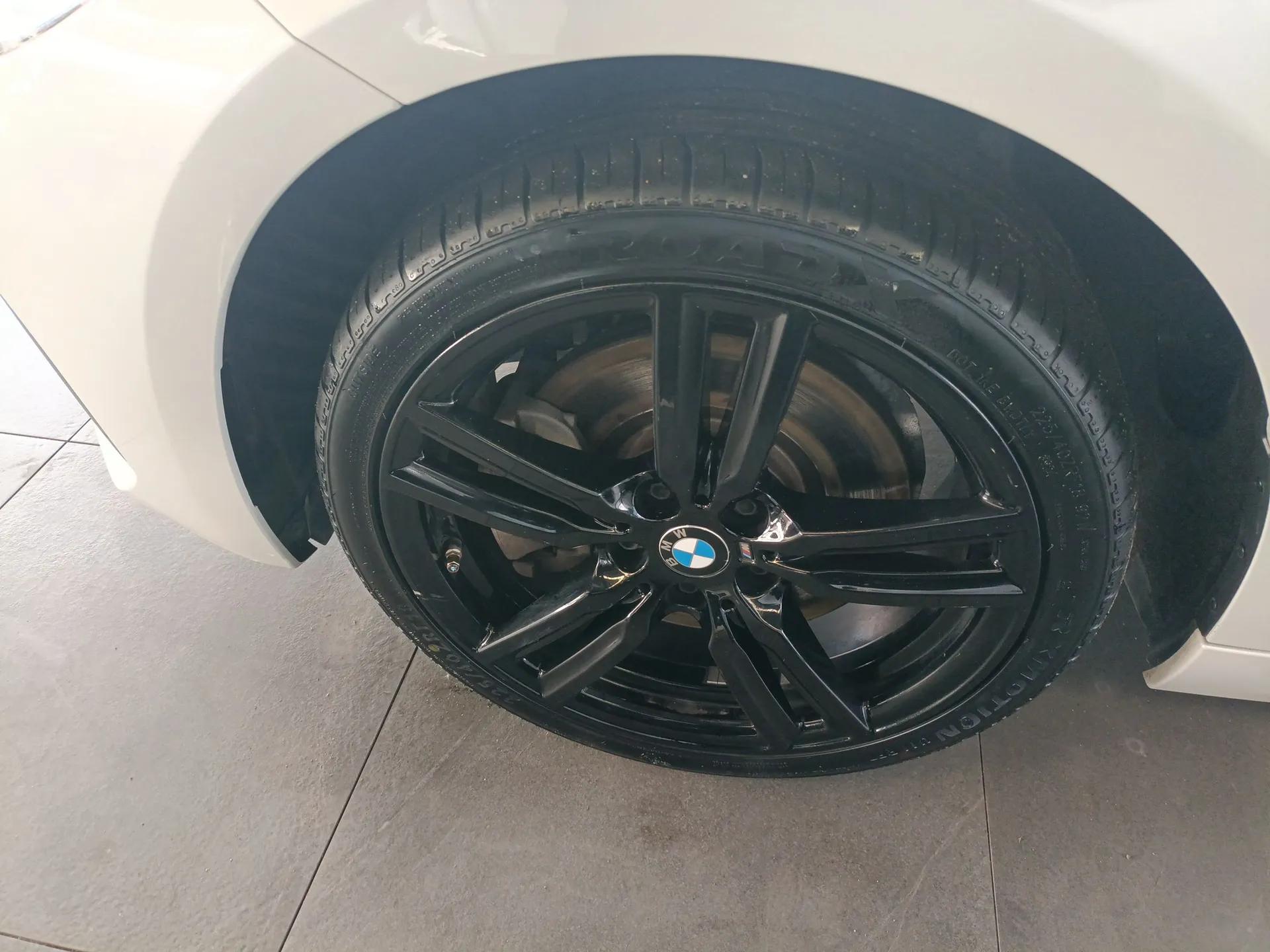 BMW 1 Series 2022 125i M Sport Night Edition — миниатюра 9