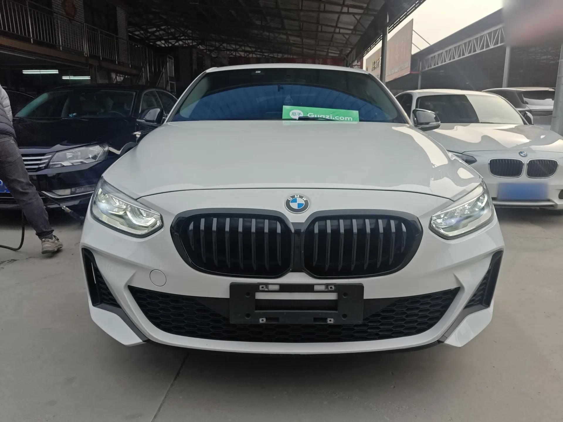 BMW 1 Series 2022 125i M Sport Night Edition — миниатюра 2