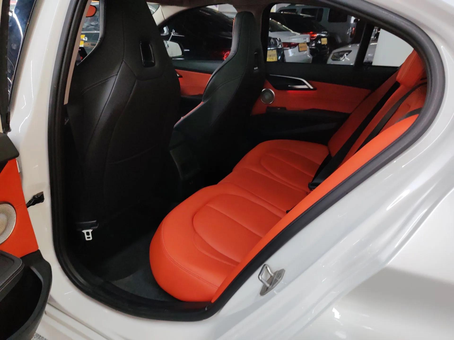 BMW 1 Series 2023 125i M Sport Night Edition — миниатюра 20