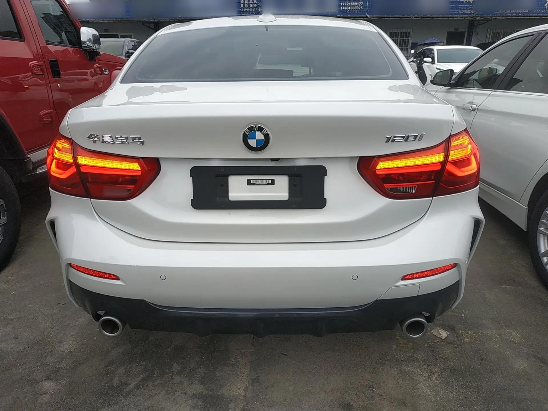 BMW 1 Series 2023 120i M Sport Edition — миниатюра 3