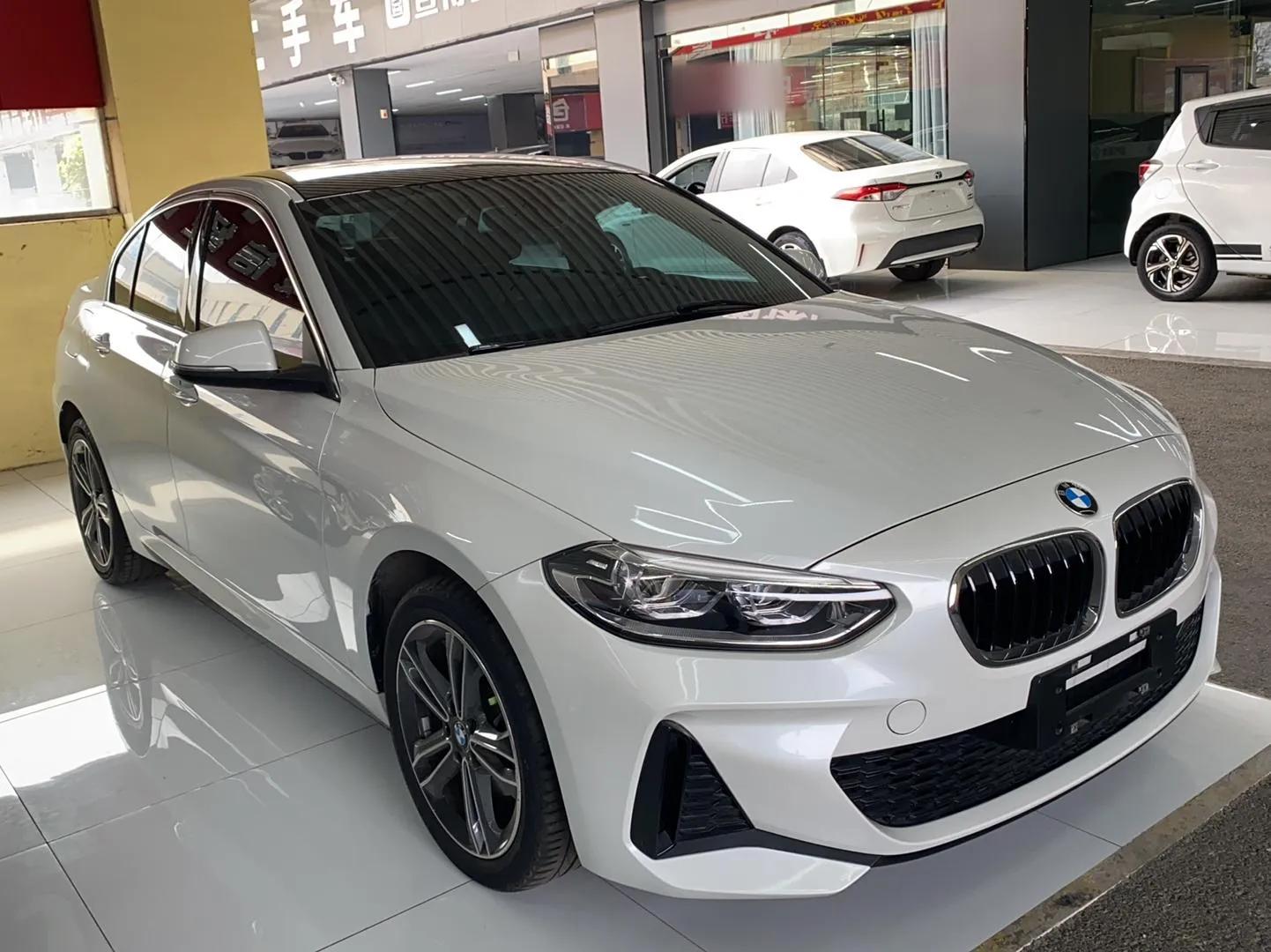 BMW 1 Series 2021 Revised 120i M Sport Edition — миниатюра 3