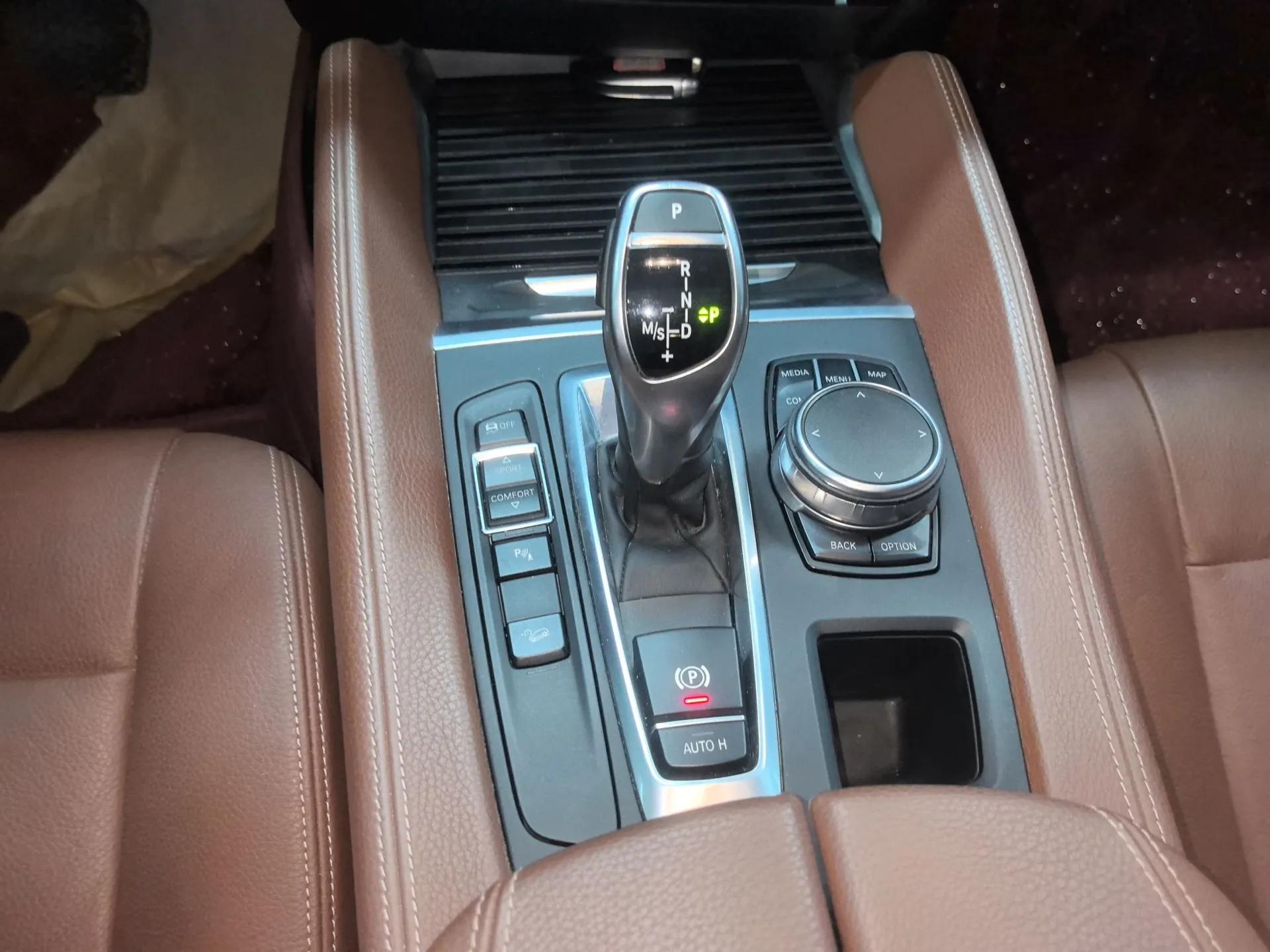 BMW X6 2017 xDrive35i Leading Model — миниатюра 17