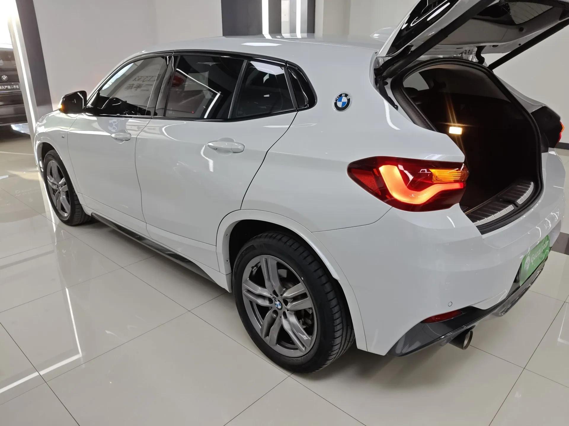 BMW X2 2023 sDrive25i M Sport Night Edition — миниатюра 3