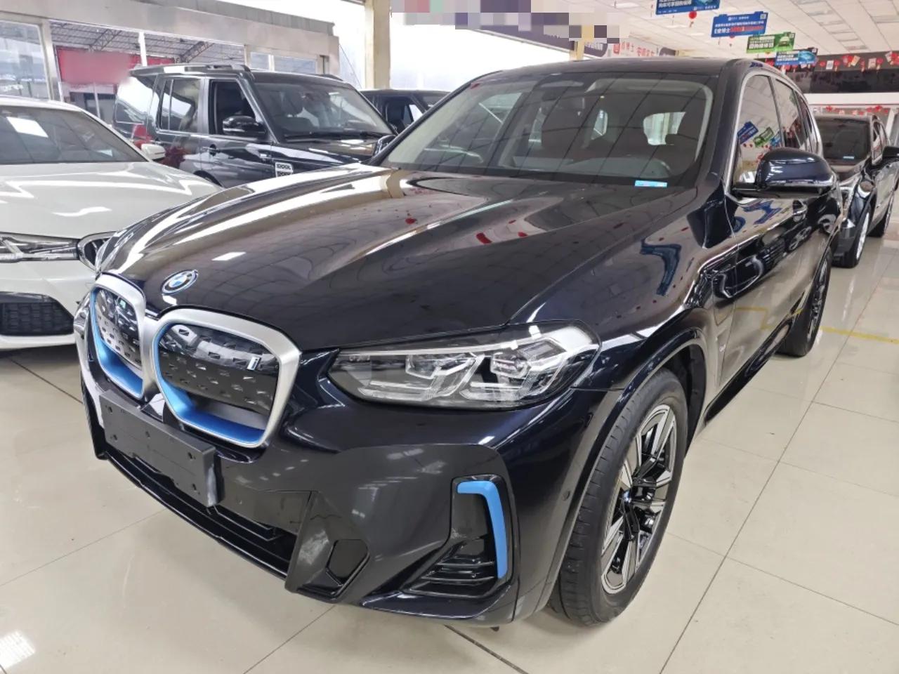 BMW iX3 2022 Leading Model — миниатюра 1