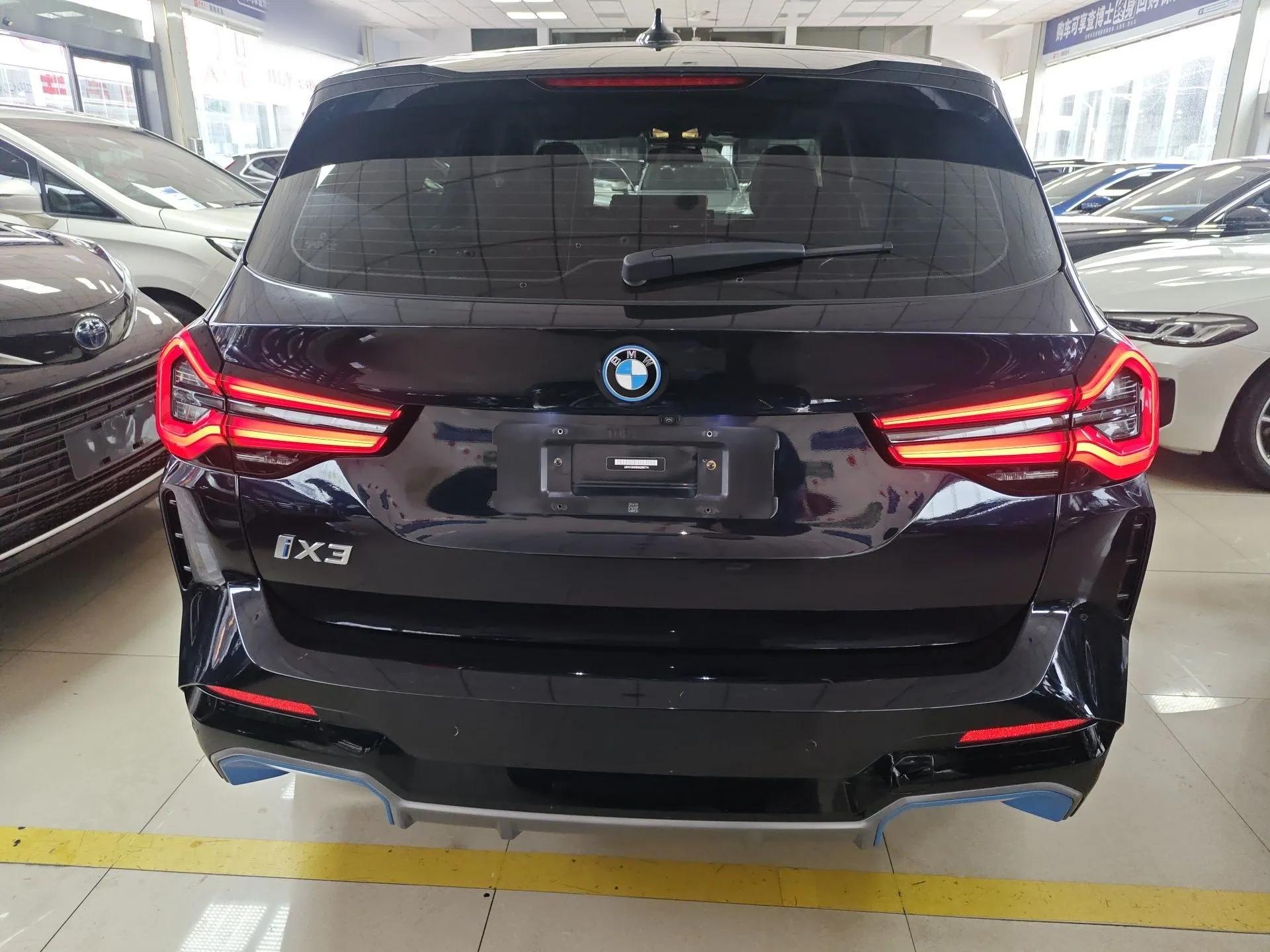 BMW iX3 2022 Leading Model — миниатюра 3