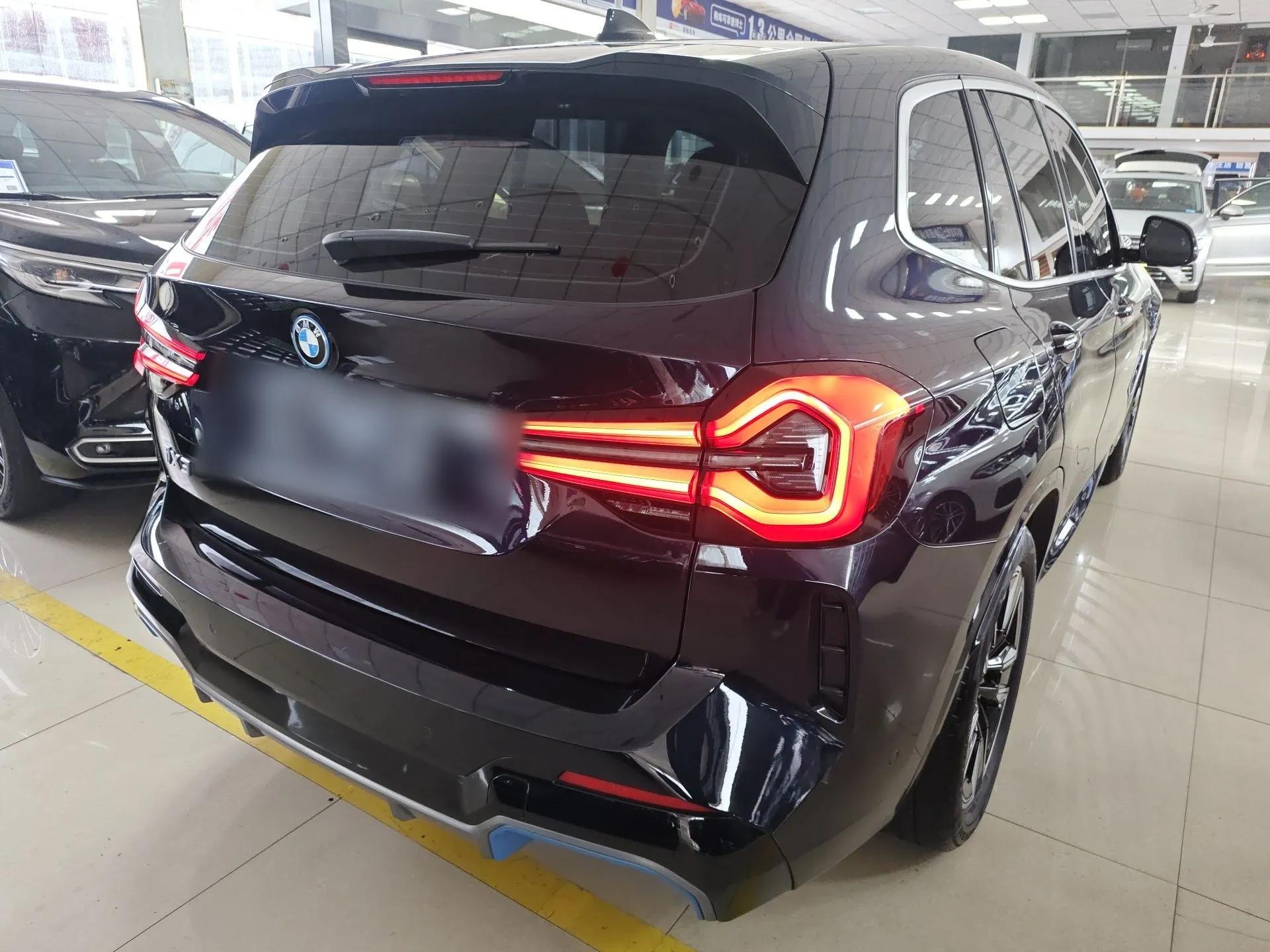 BMW iX3 2022 Leading Model — миниатюра 4